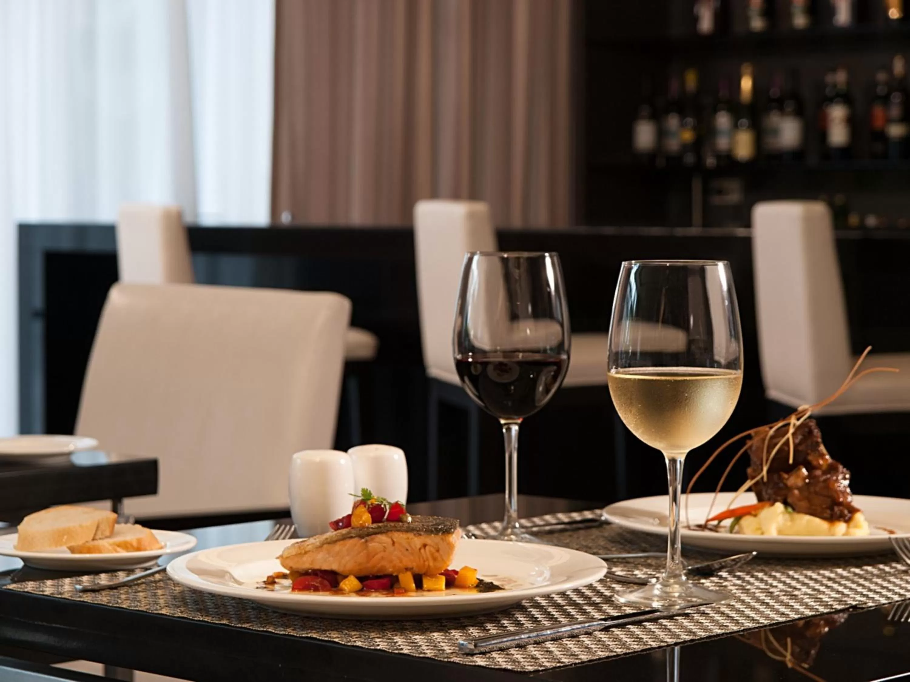 Food and drinks in Seda Bonifacio Global City