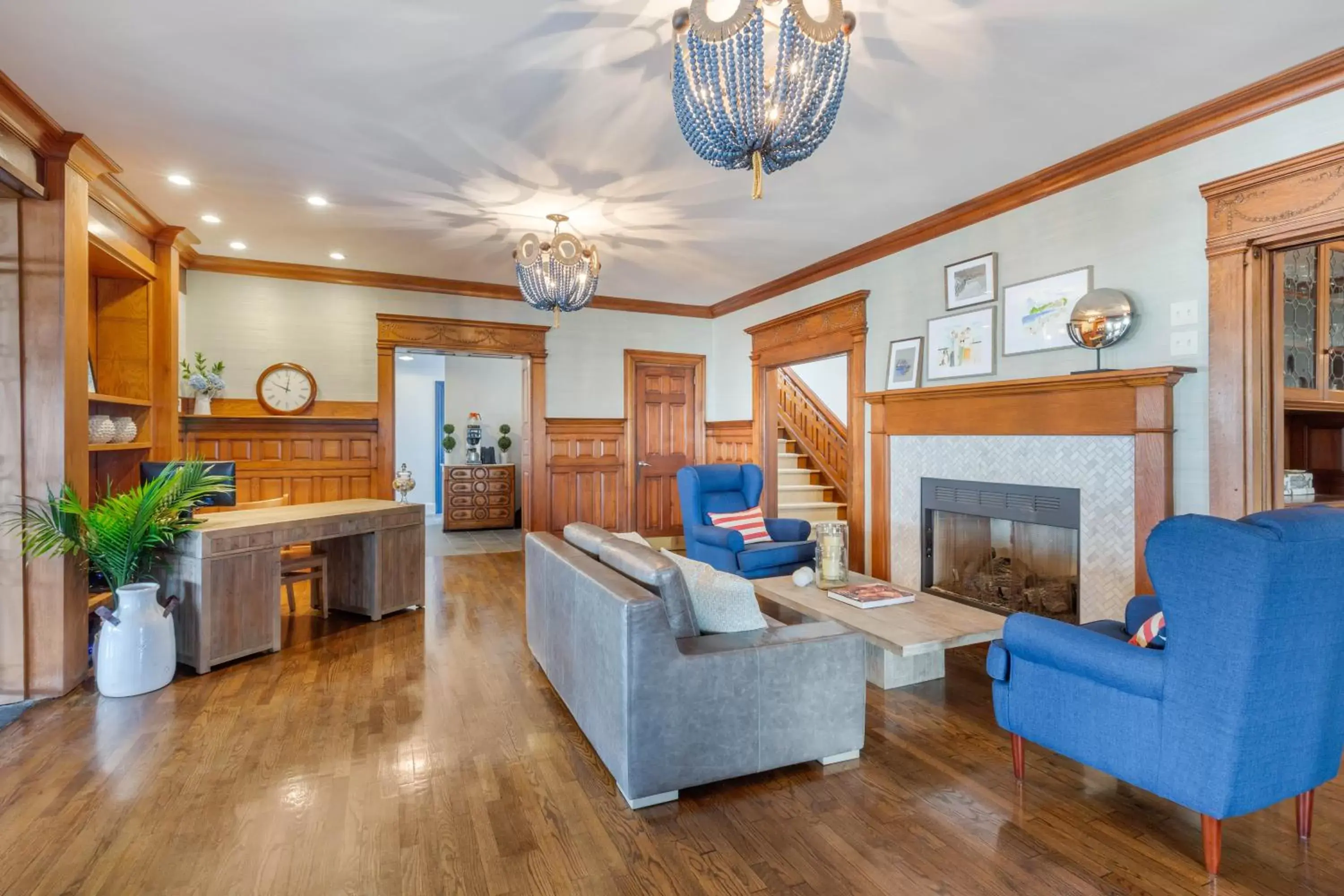 Living room, Seating Area in The Shore House