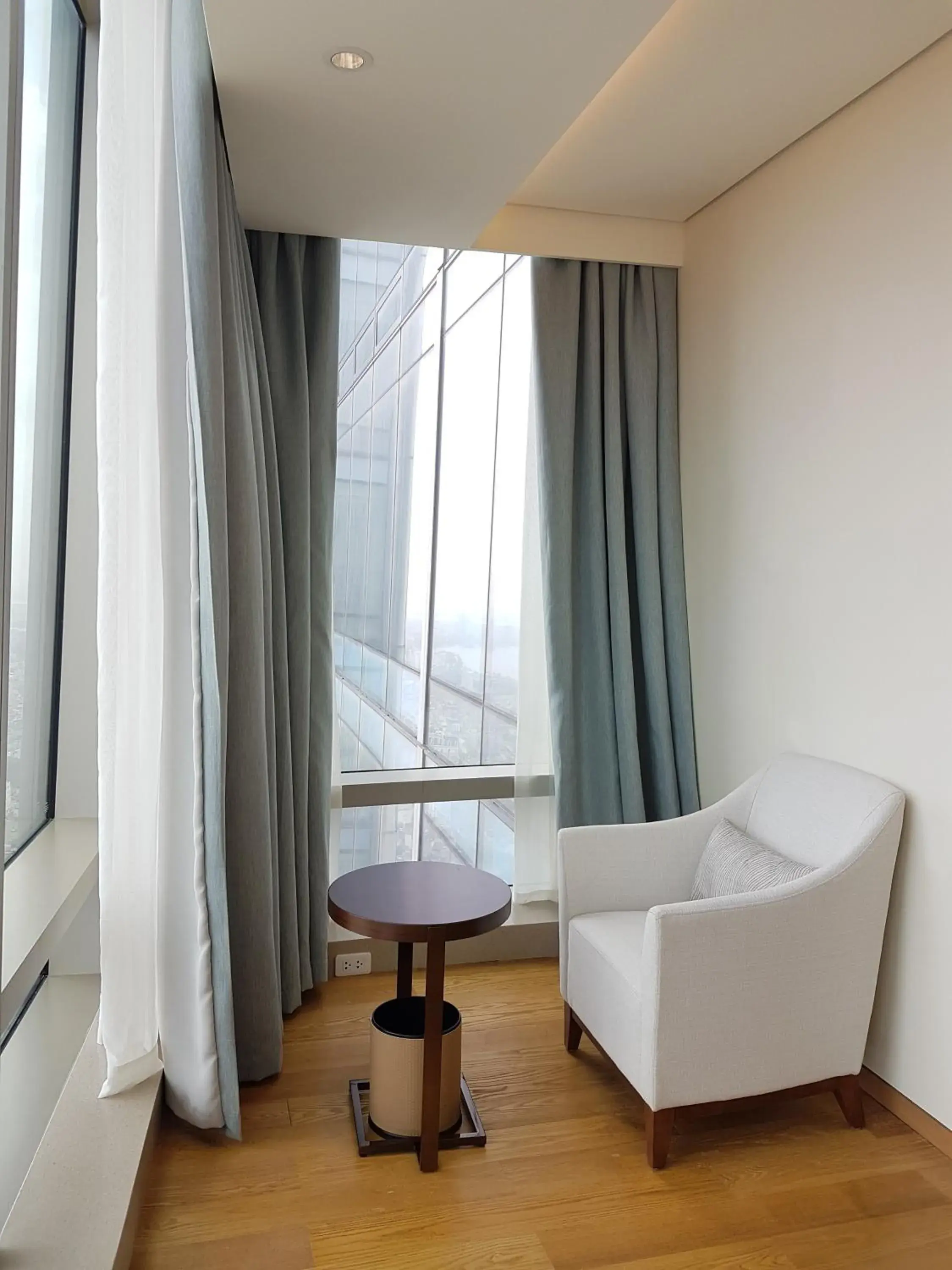 Decorative detail, Bed in Lotte The Residence Decorative detail, Bed in Lotte The Residence