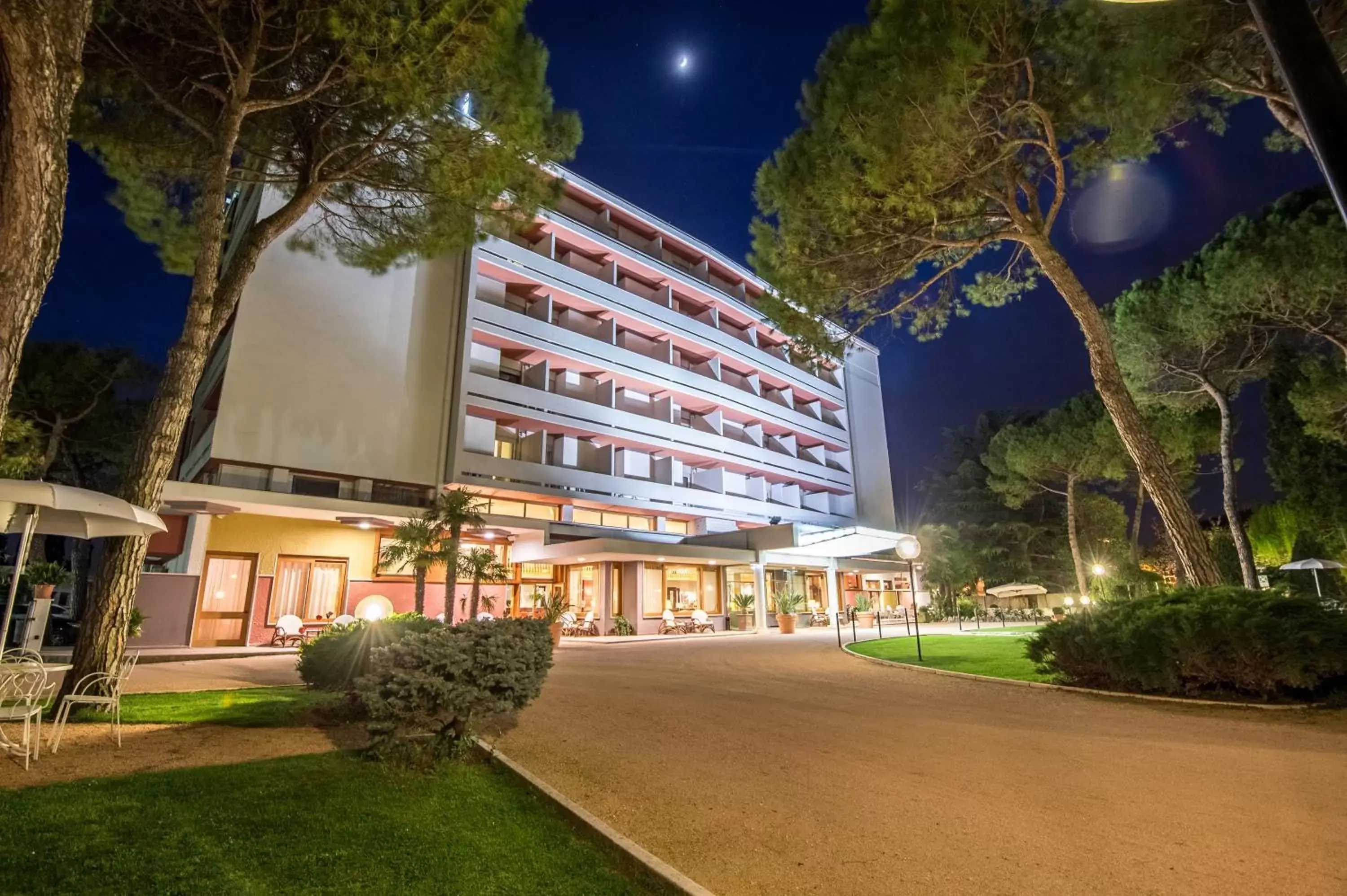 Facade/entrance, Property Building in Hotel Terme Delle Nazioni