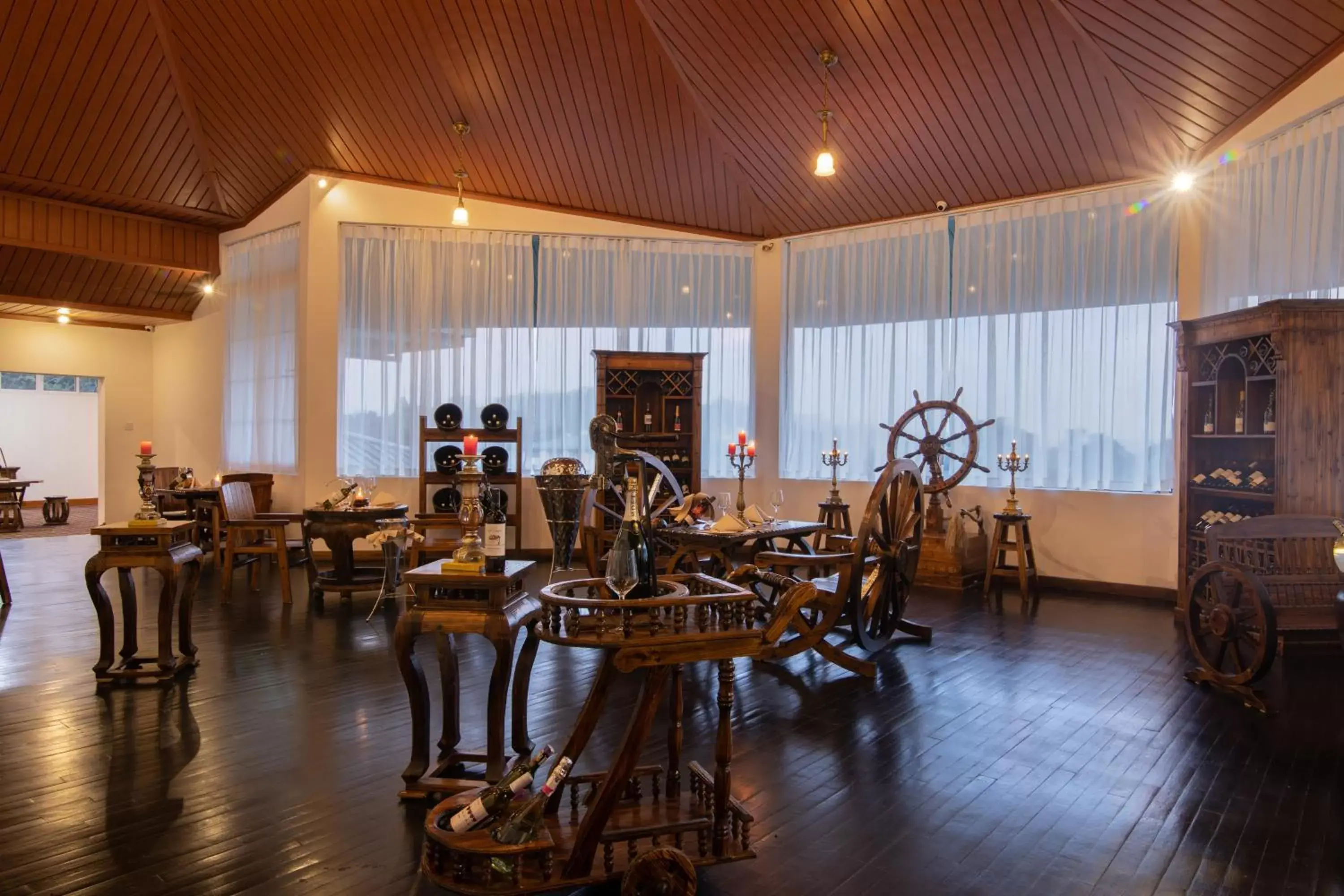 Restaurant/Places to Eat in Araliya Green Hills Hotel