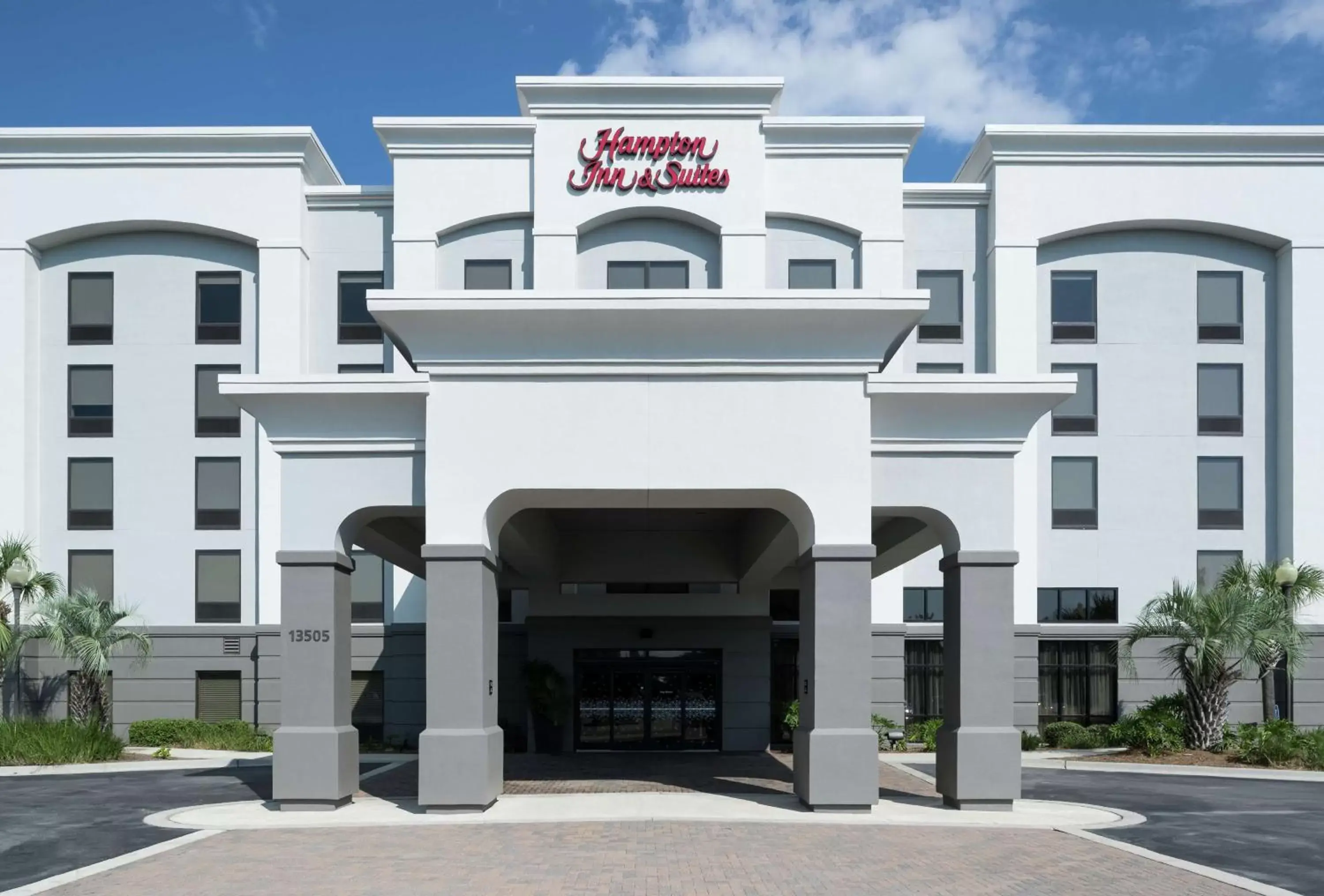 Property Building in Hampton Inn & Suites Panama City Beach-Pier Park Area