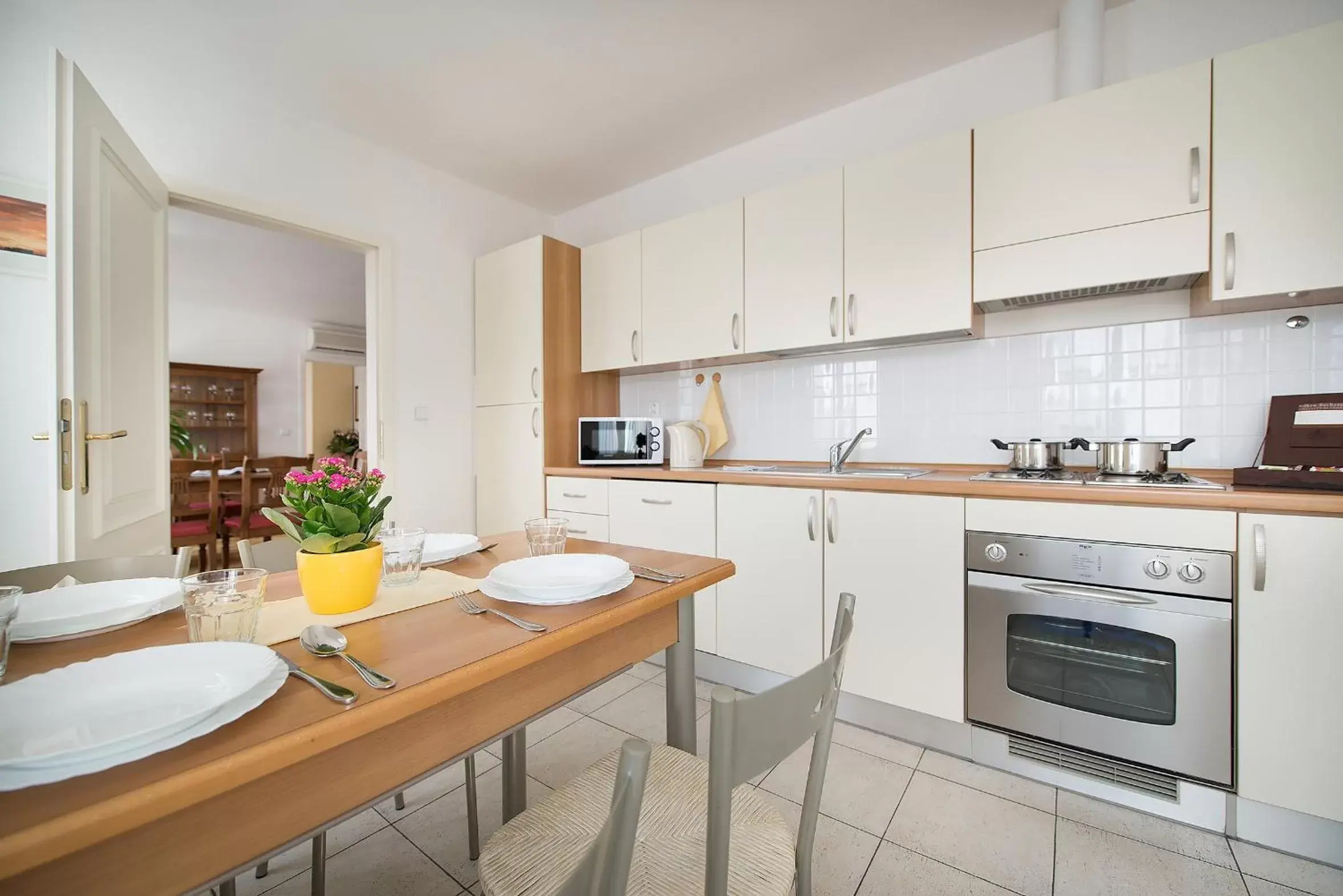 Kitchen or kitchenette, Kitchen/Kitchenette in Hotel Suite Home Prague