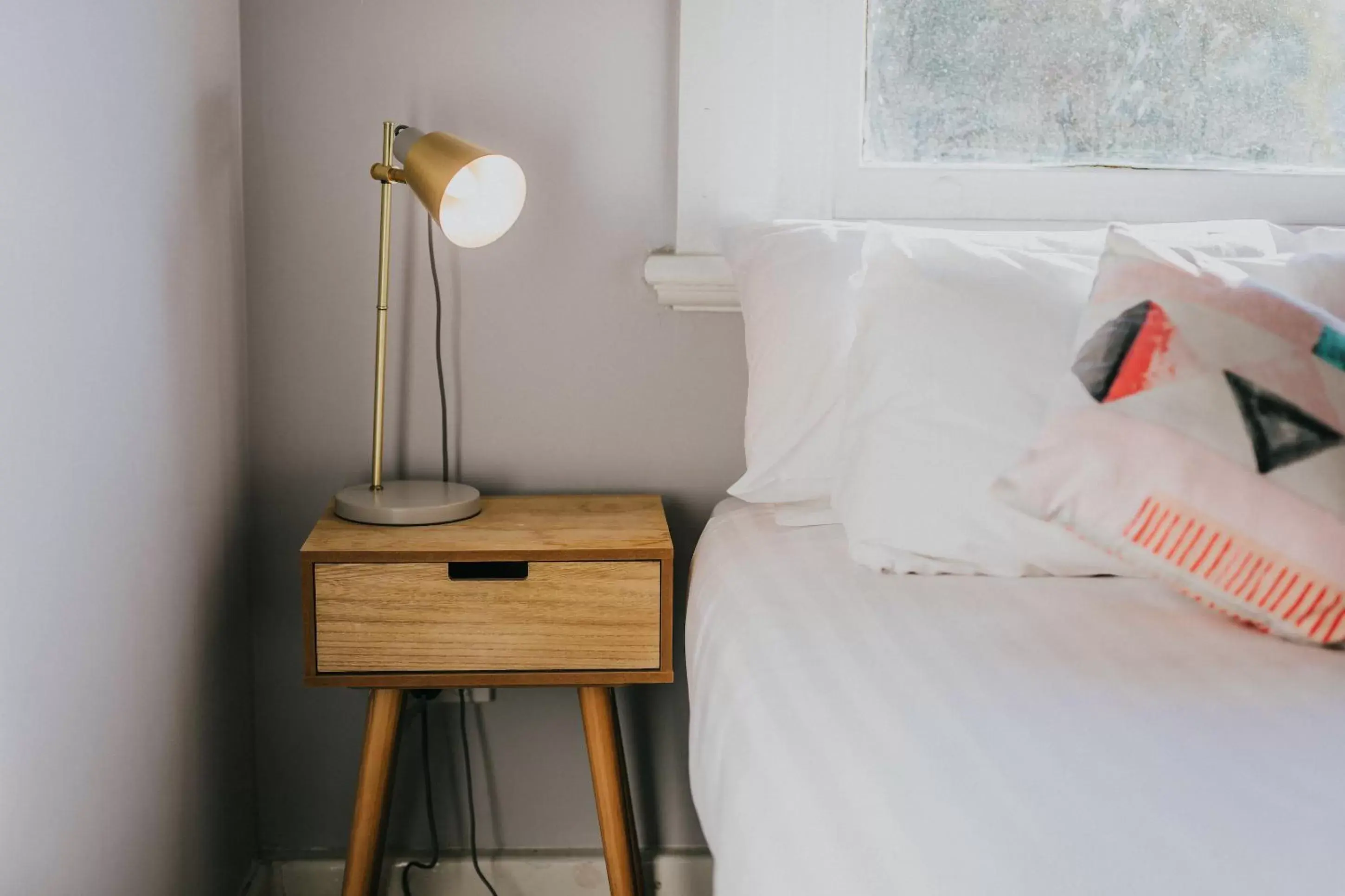 Single Room with Shared Bathroom in Duke of Wellington Hotel Single Room with Shared Bathroom in Duke of Wellington Hotel