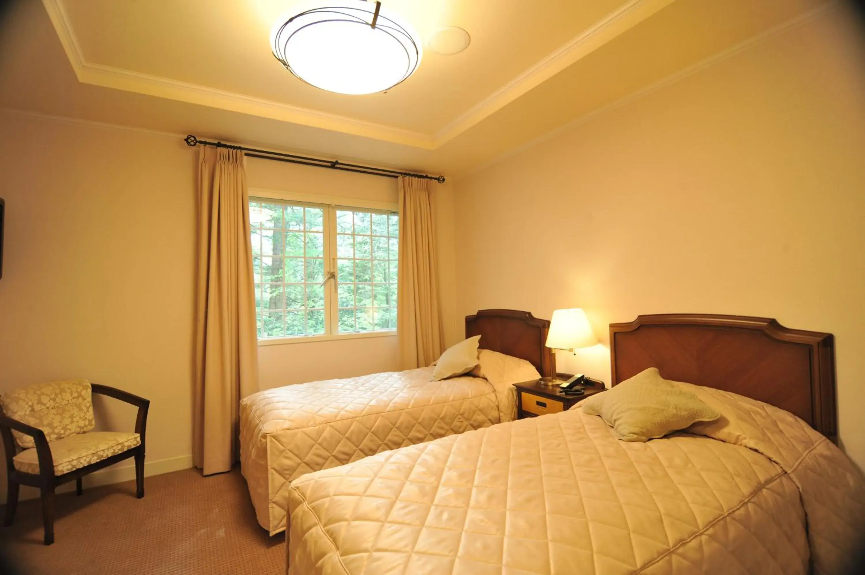 Photo of the whole room, Bed in Kyu Karuizawa Hotel Otowa No Mori