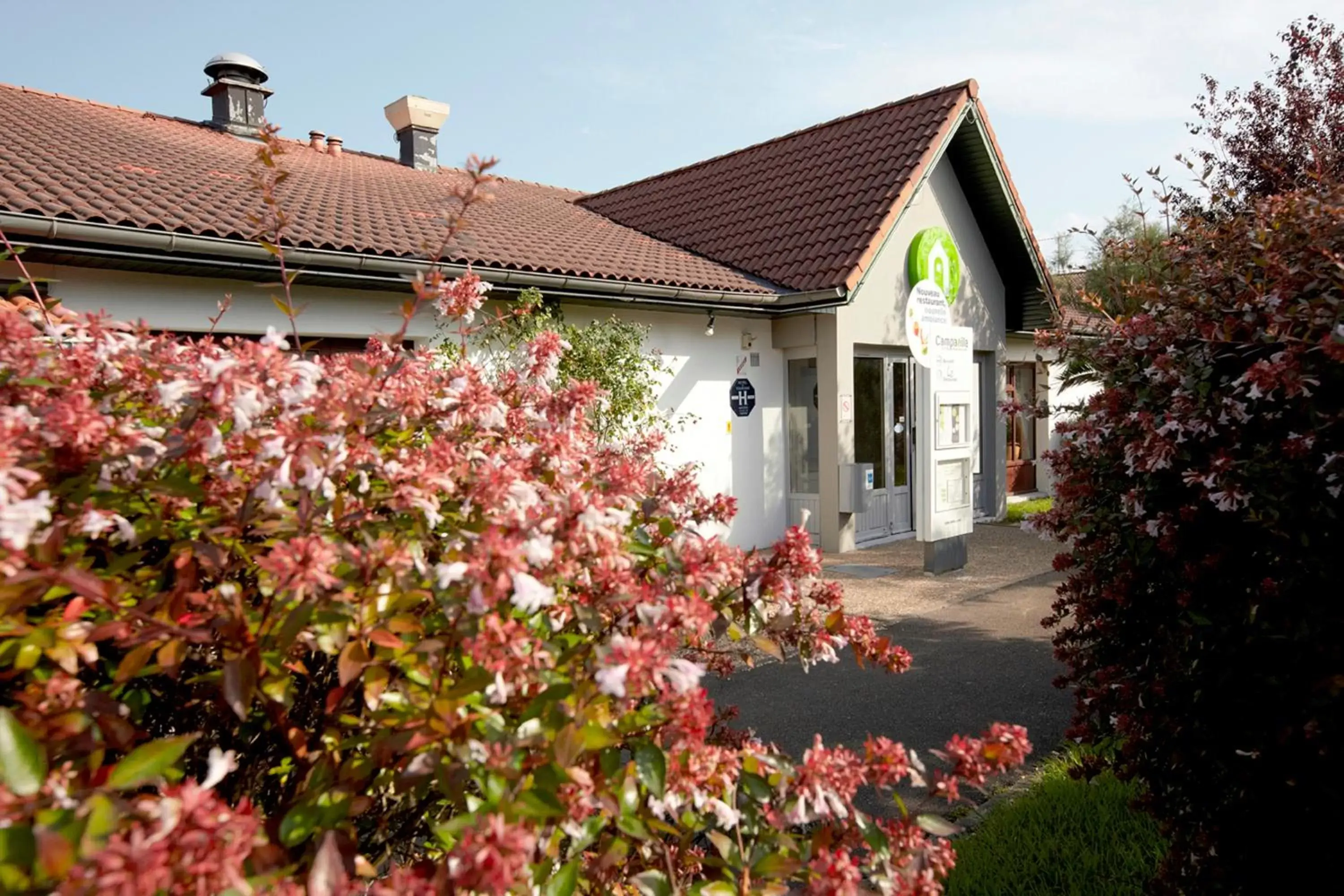 Facade/entrance, Property Building in Campanile Hendaye