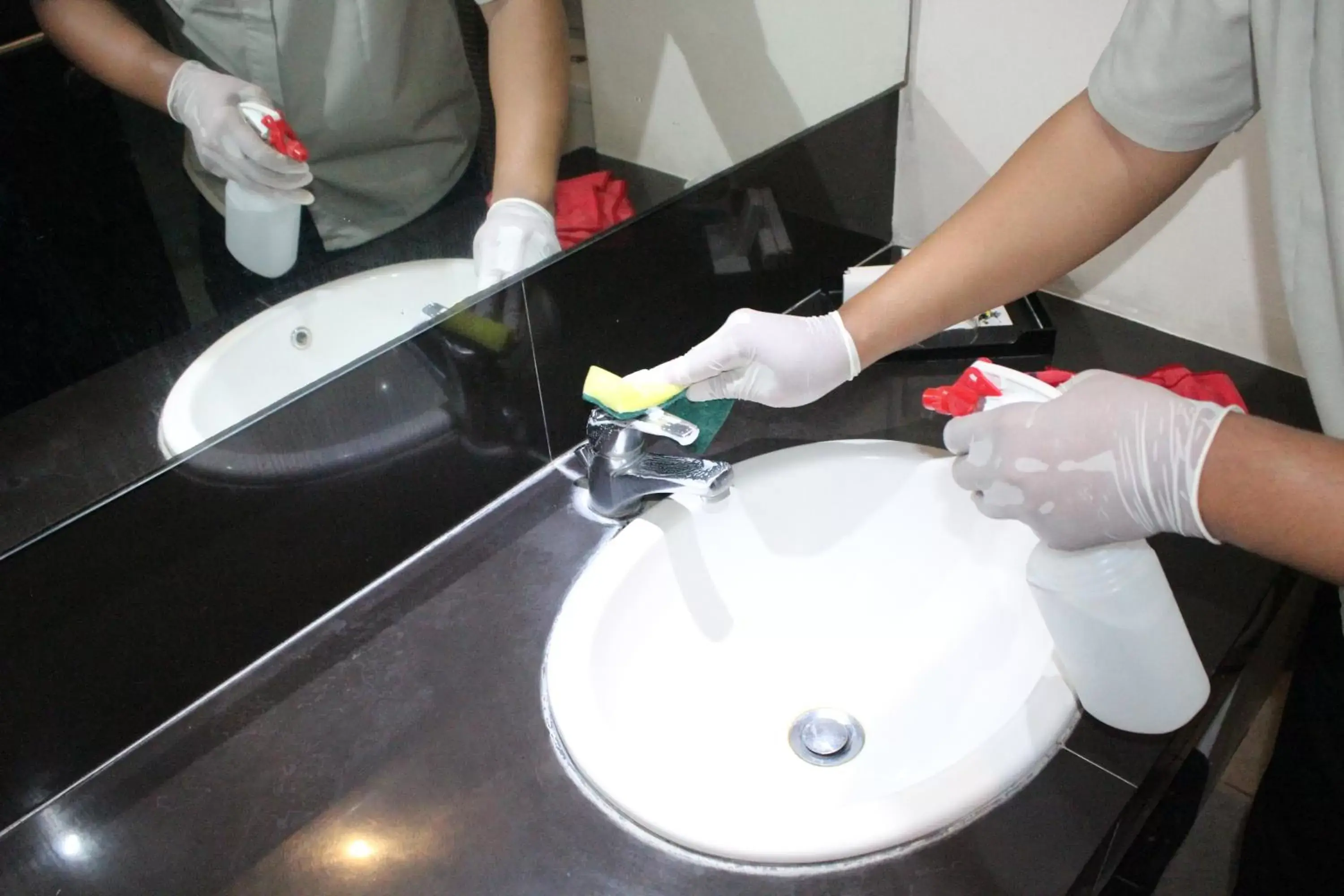 Bathroom in 100 Sunset Kuta Hotel & Ballroom