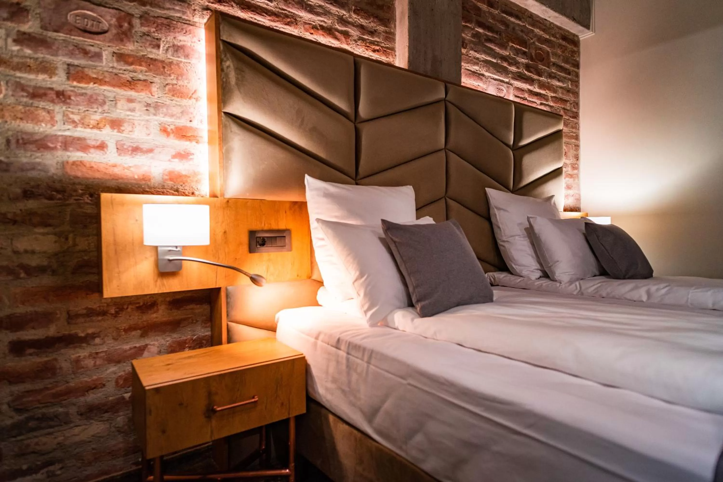 Mustang Boutique Rooms