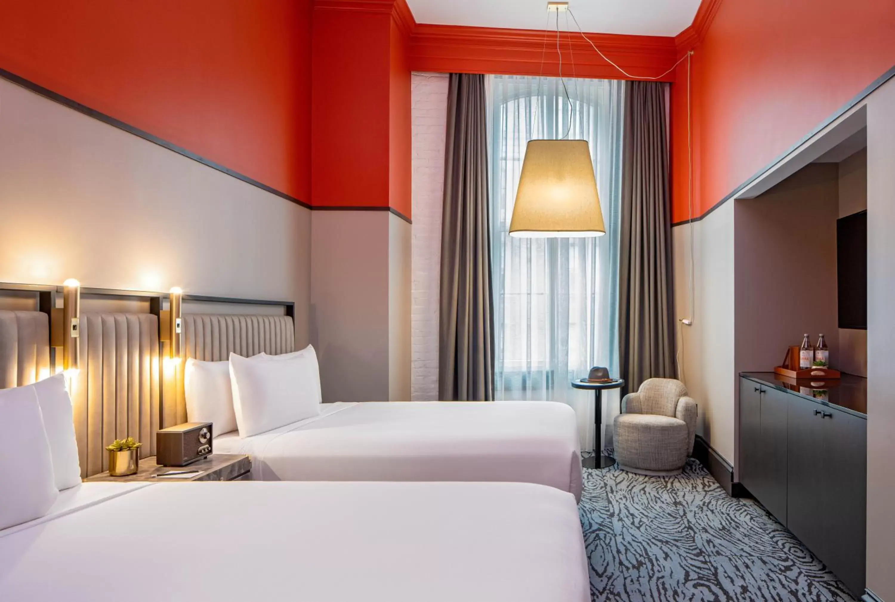 Bedroom, Bed in Pelham Hotel Bedroom, Bed in Pelham Hotel