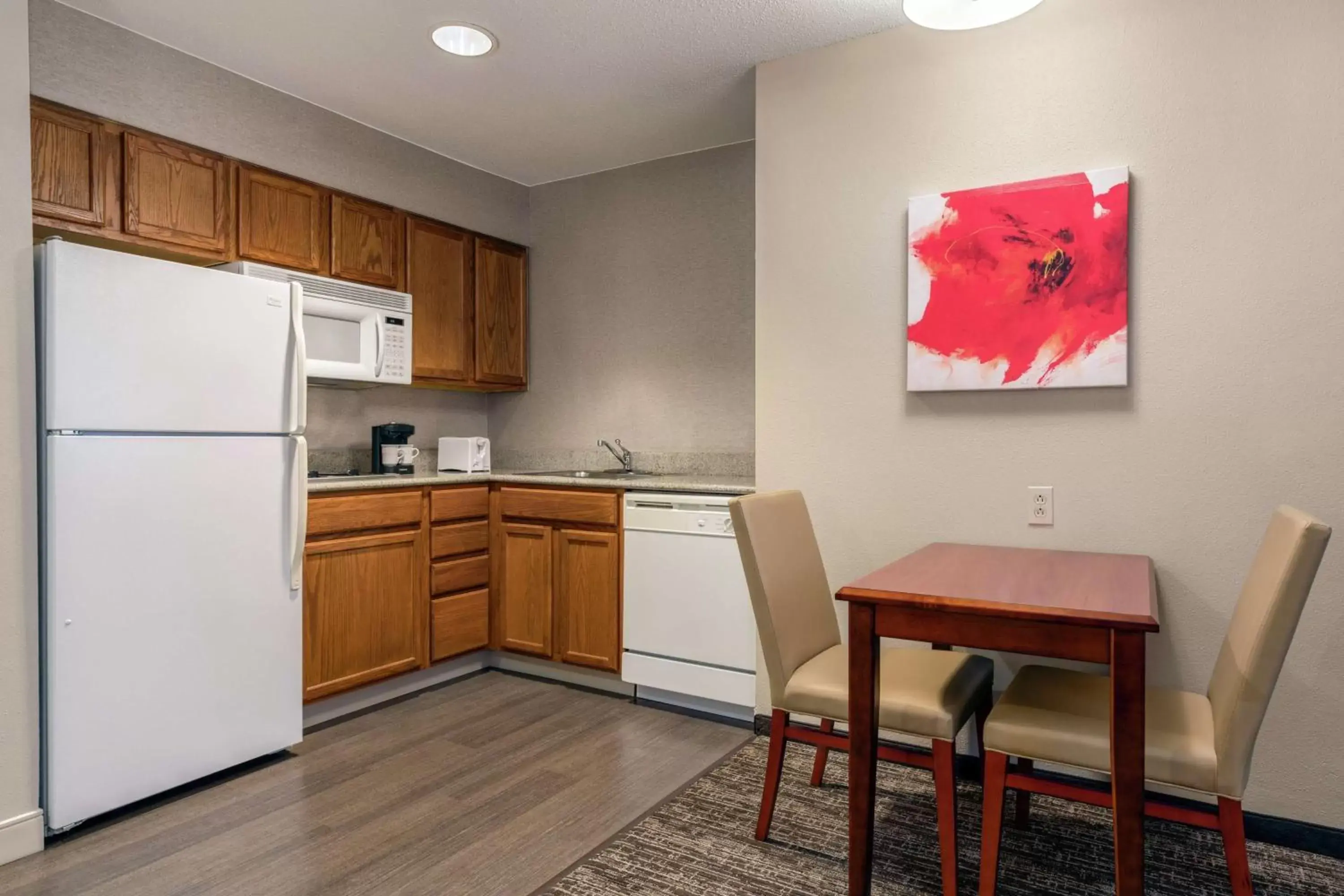 Kitchen or kitchenette, Kitchen/Kitchenette in Homewood Suites by Hilton Providence-Warwick