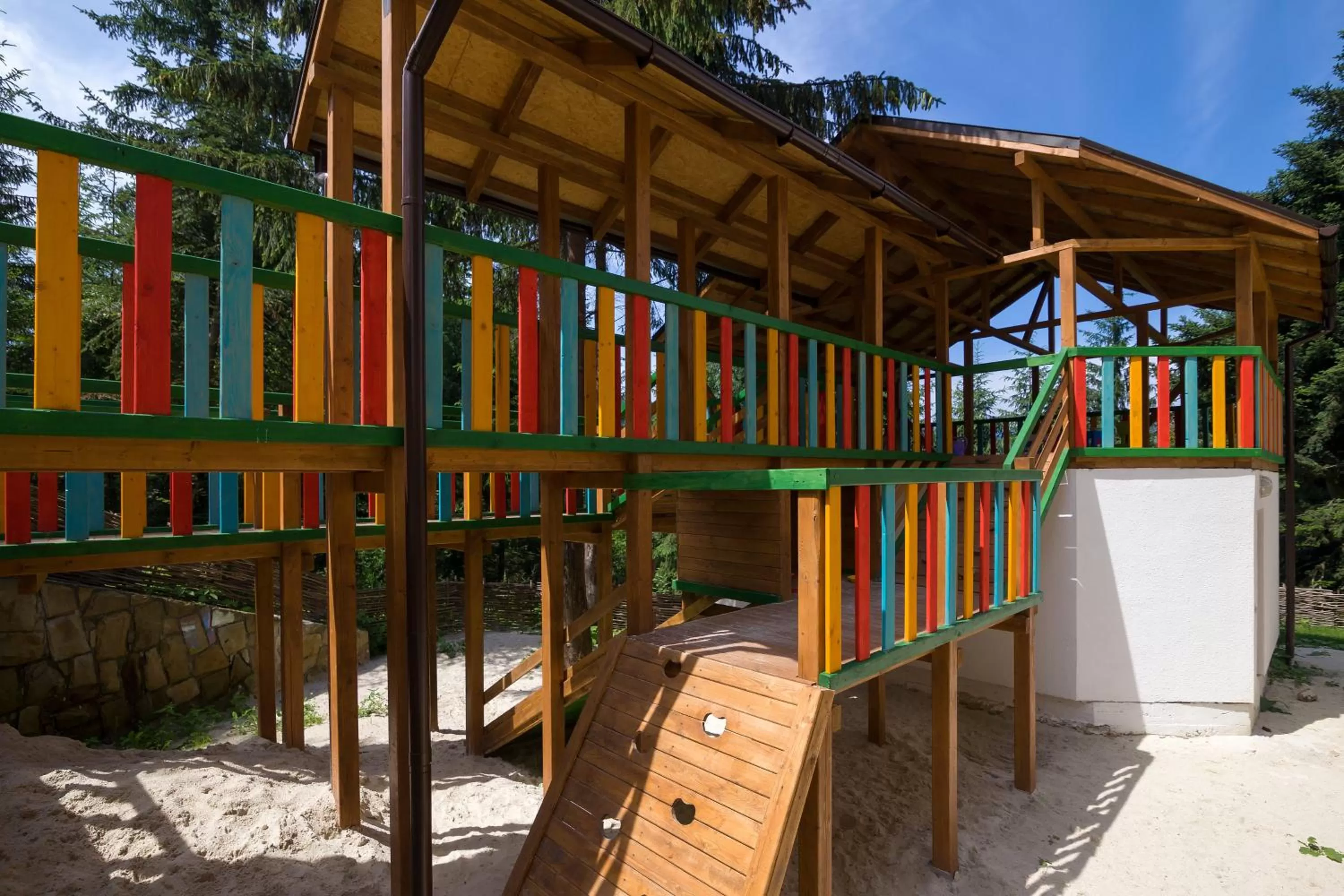 Children play ground in Wellland Hotel