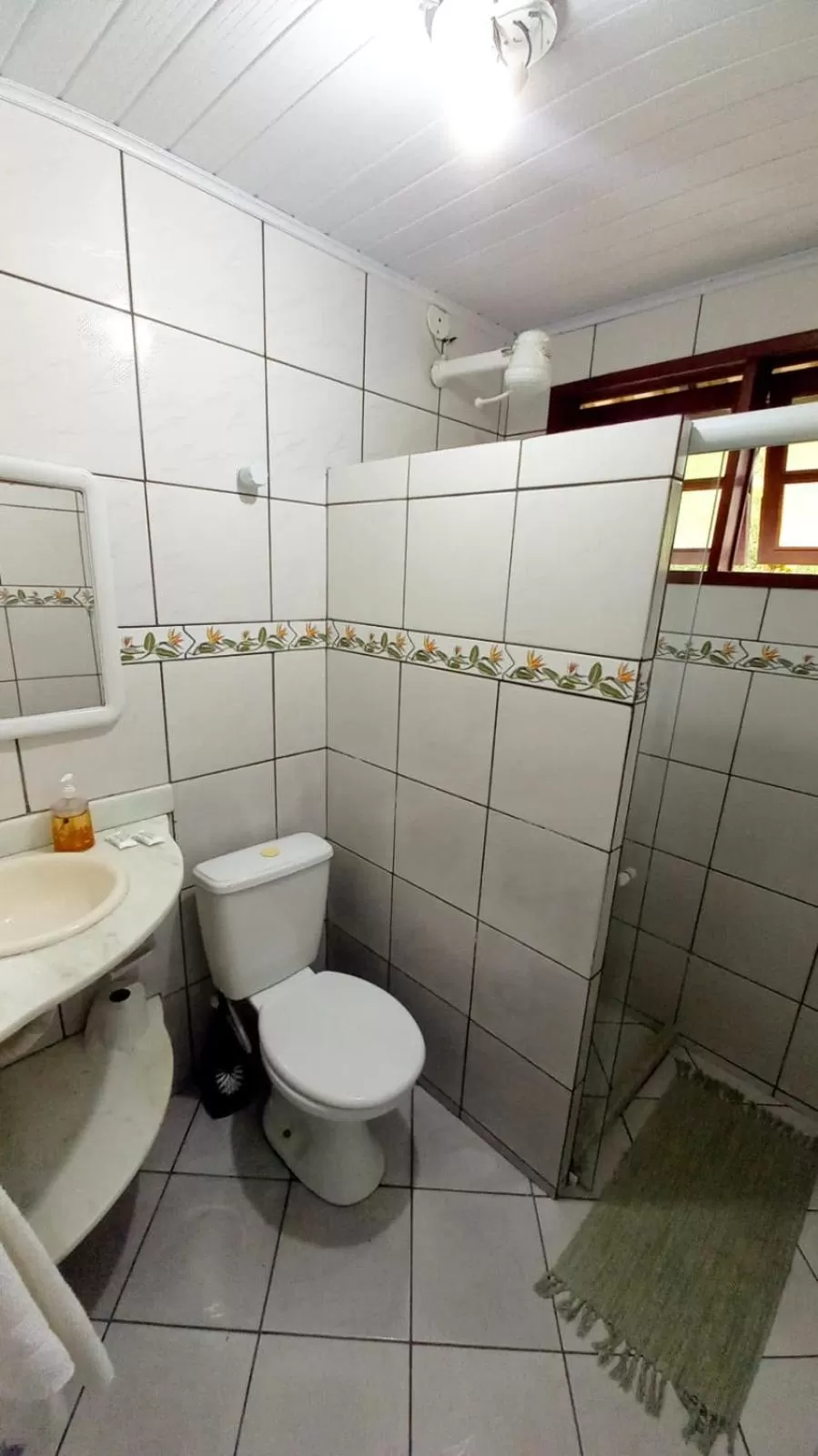 Bathroom in Pousada Recanto Das Emerências