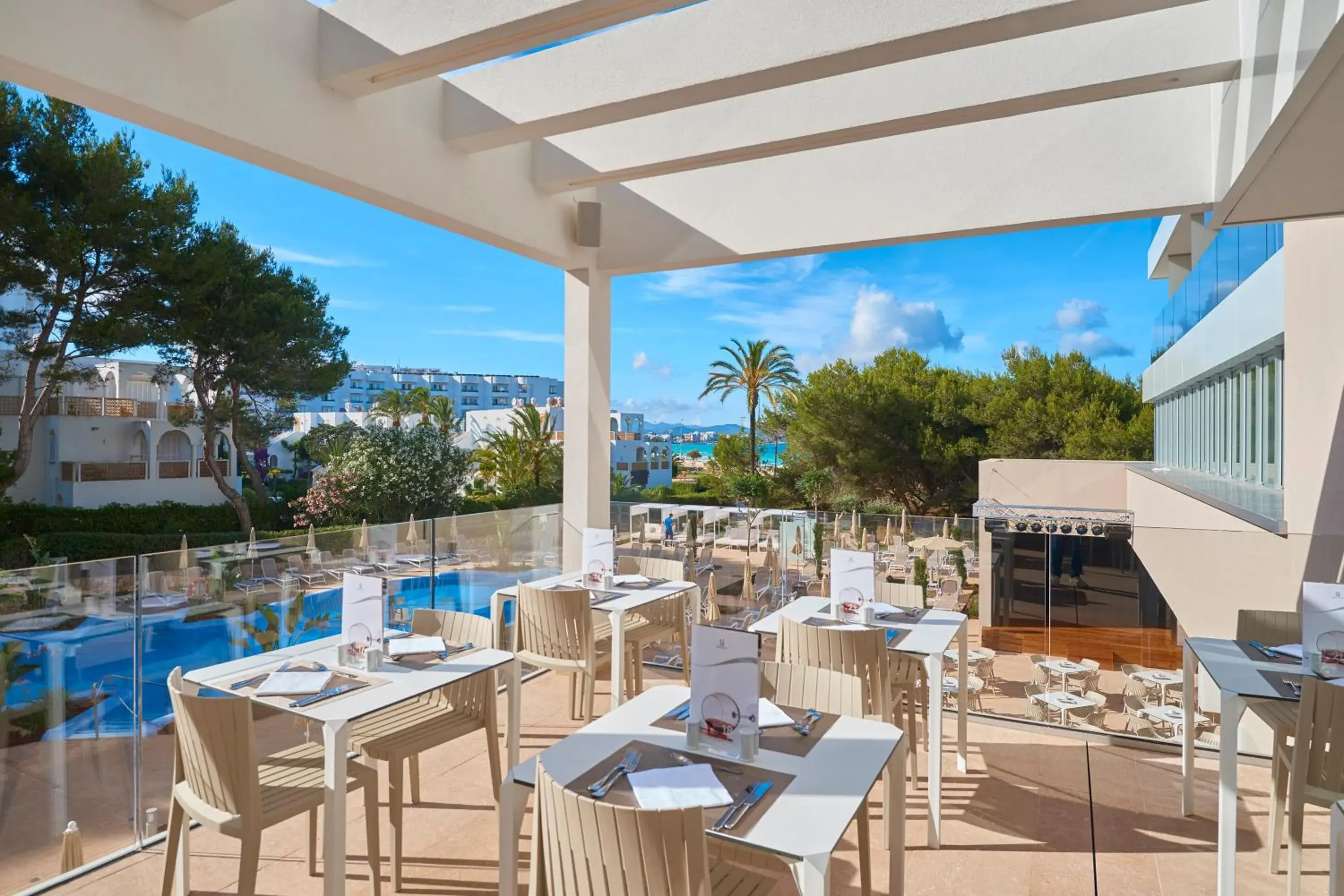 Restaurant/Places to Eat in Hipotels Bahia Cala Millor