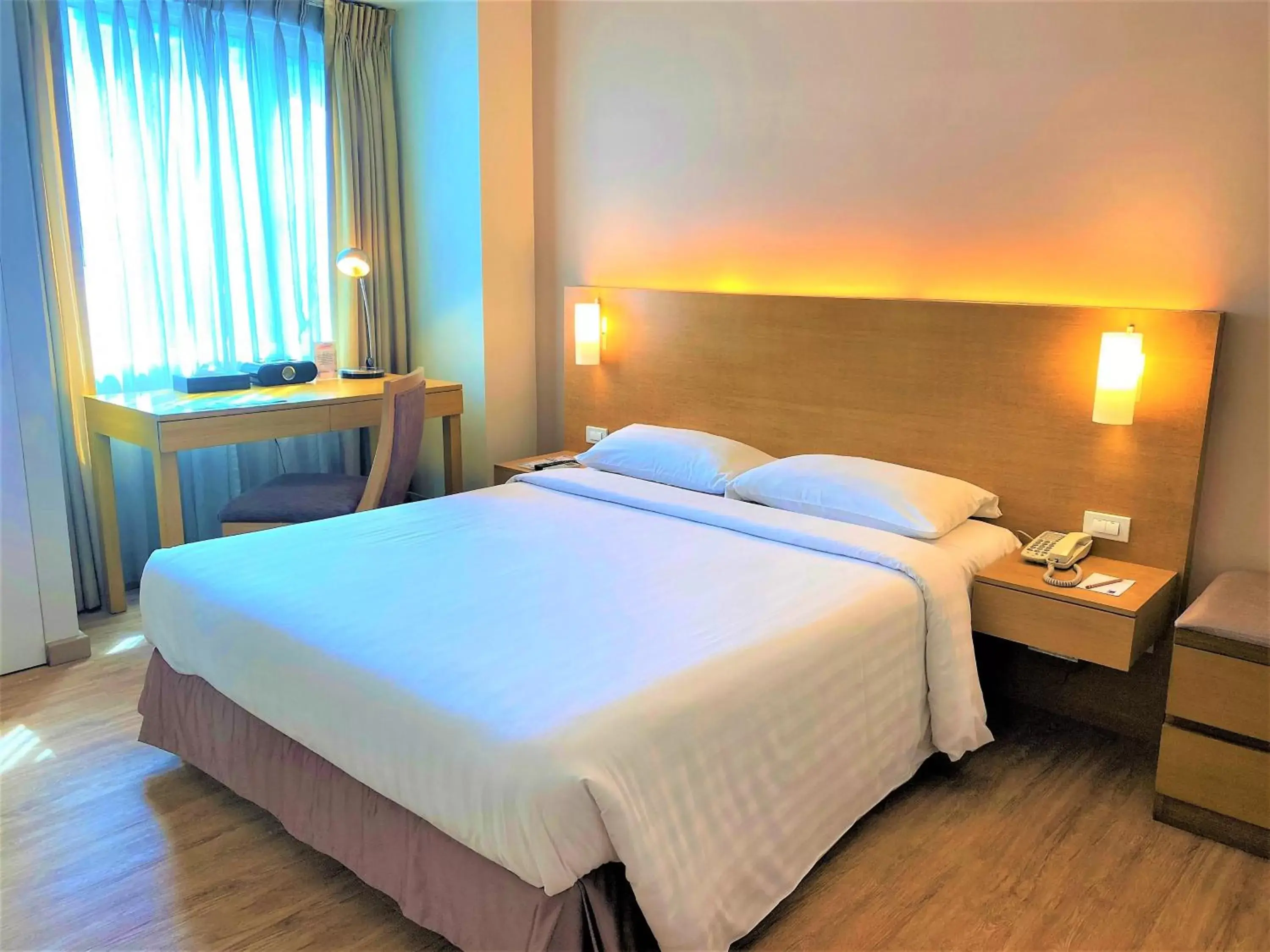 Bed in One Pacific Place Serviced Residences - Multiple Use Hotel