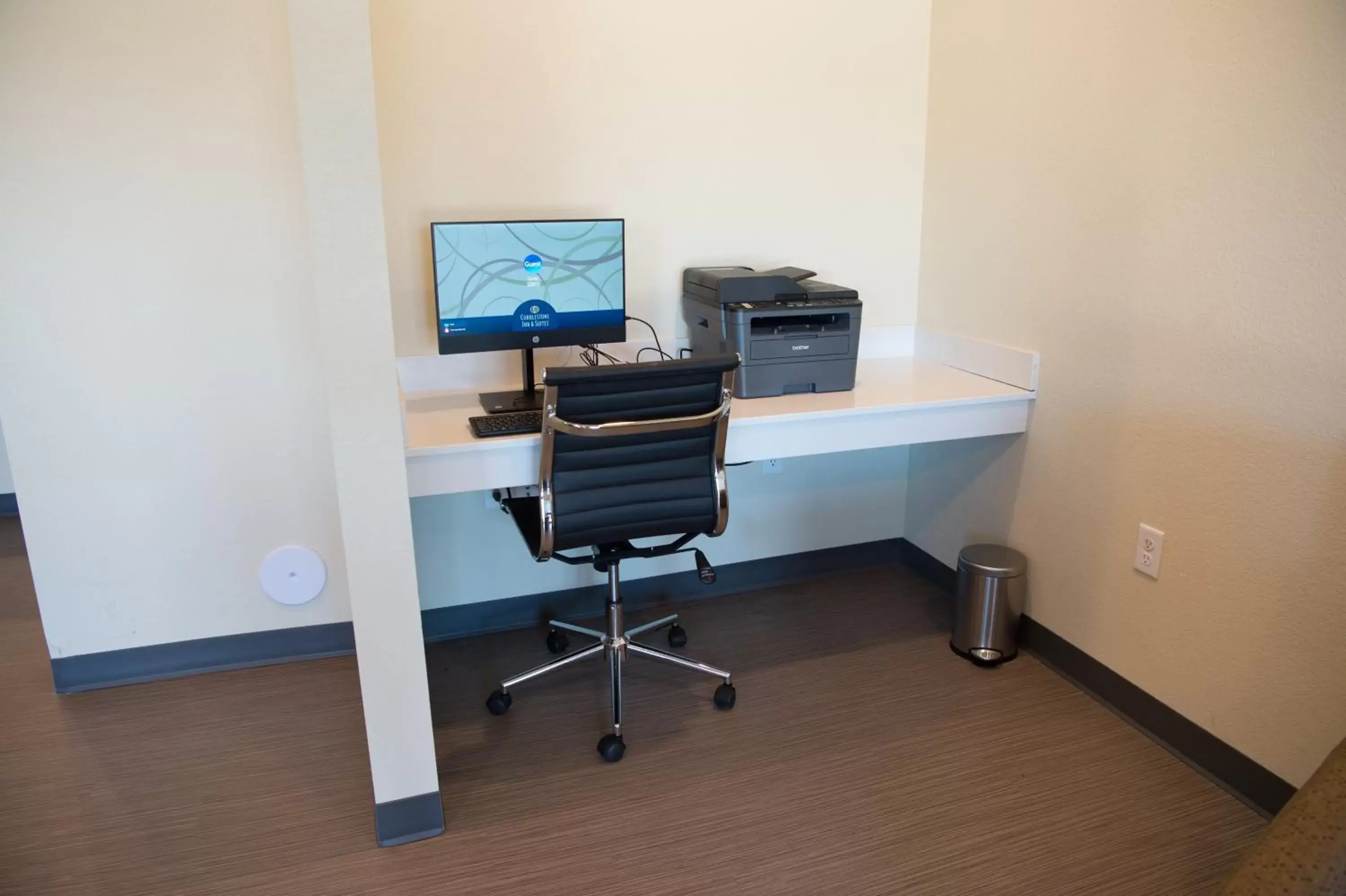 Business facilities in Cobblestone Inn & Suites - Forest City