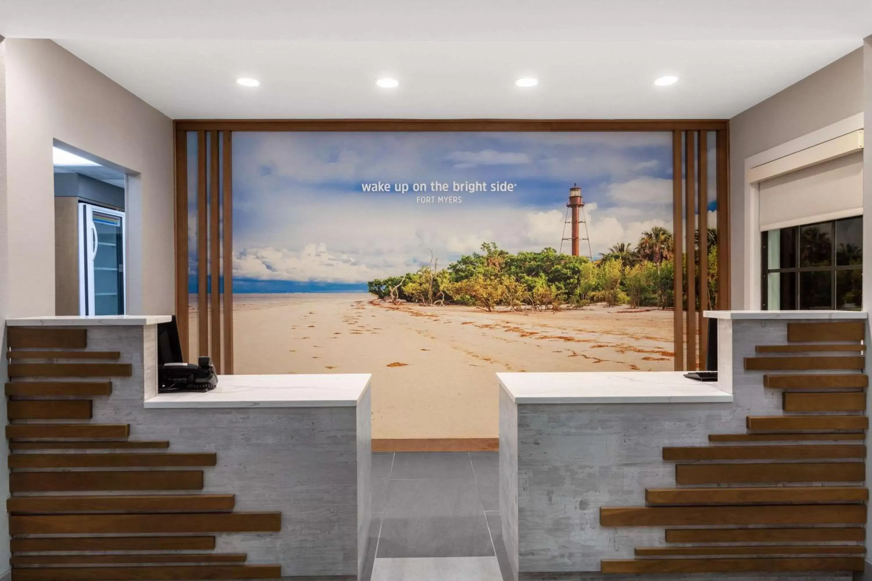 Lobby or reception in La Quinta by Wyndham Ft. Myers - Sanibel Gateway