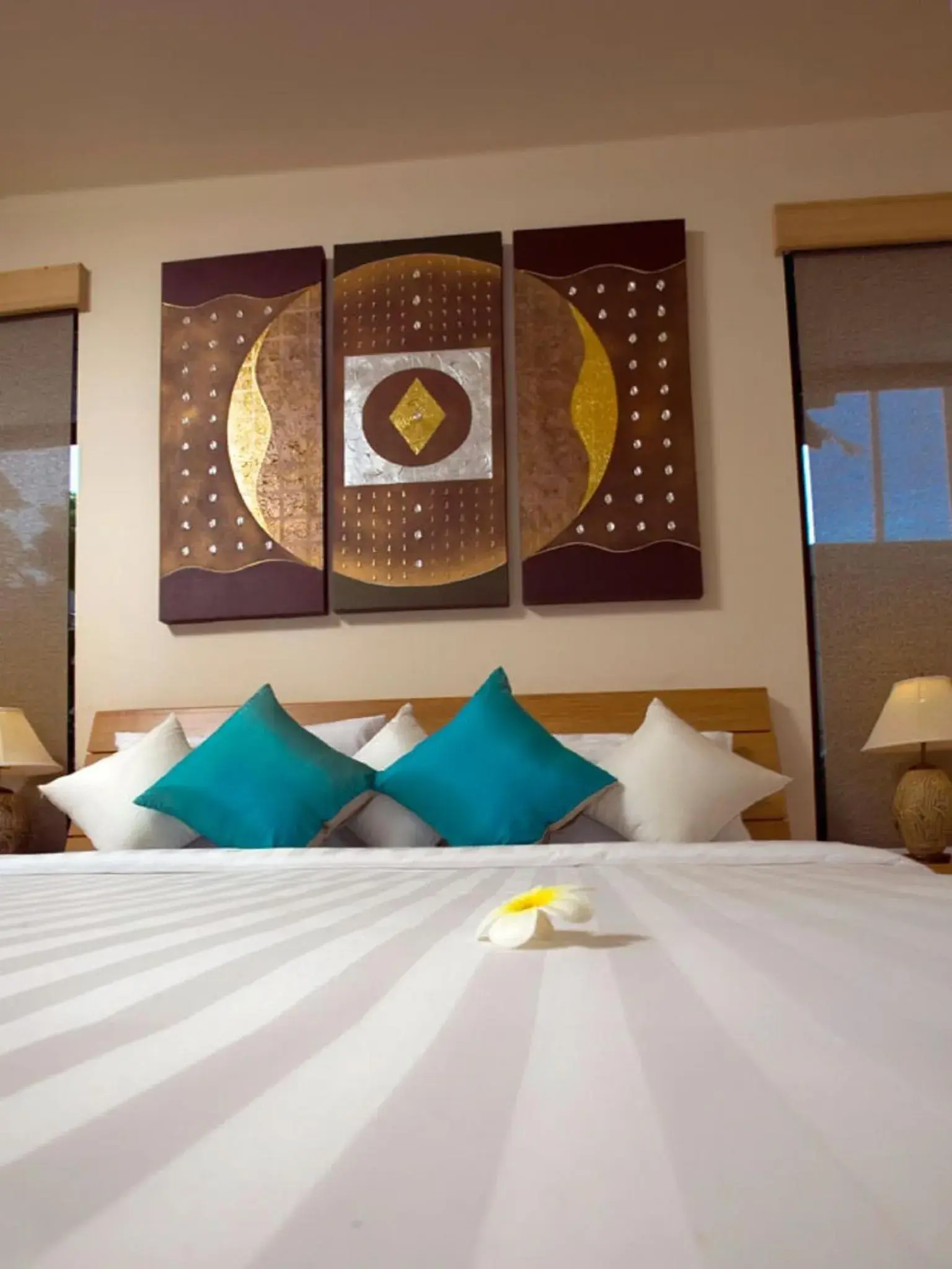 Bed in Samui Boat Lagoon