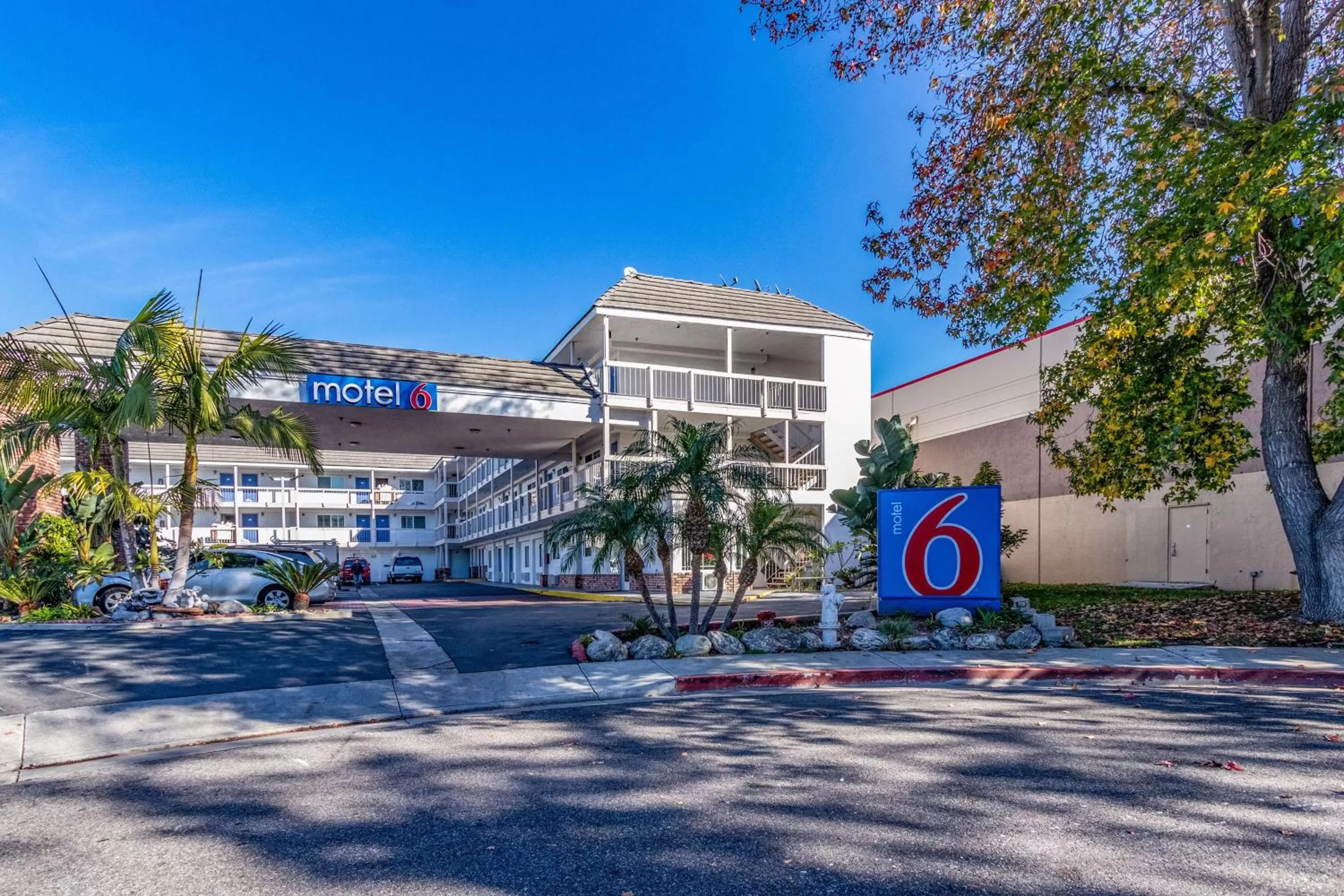 Property building in Motel 6-Fountain Valley, CA - Huntington Beach Area