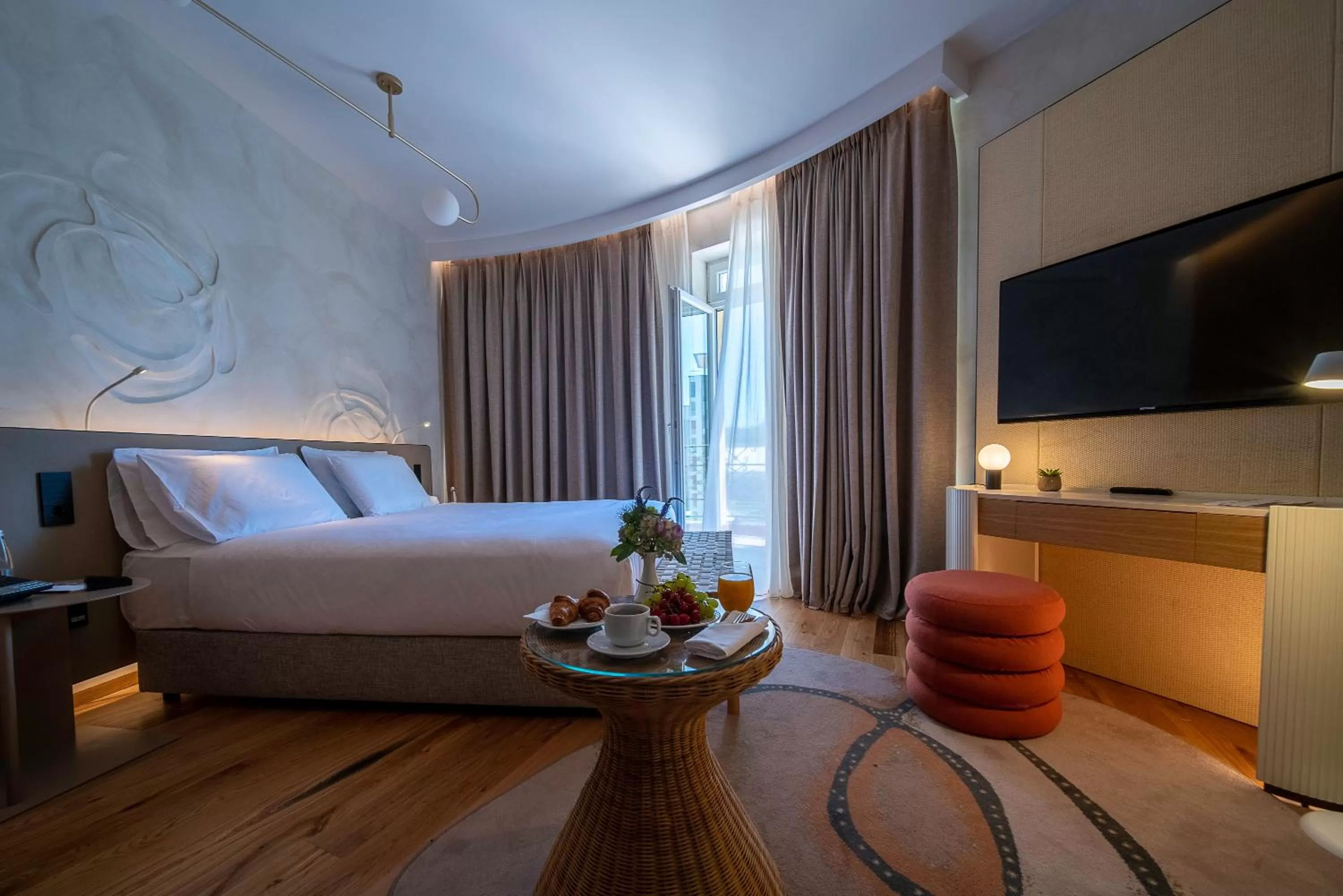 Photo of the whole room, Bed in Maison Sofia - MGallery