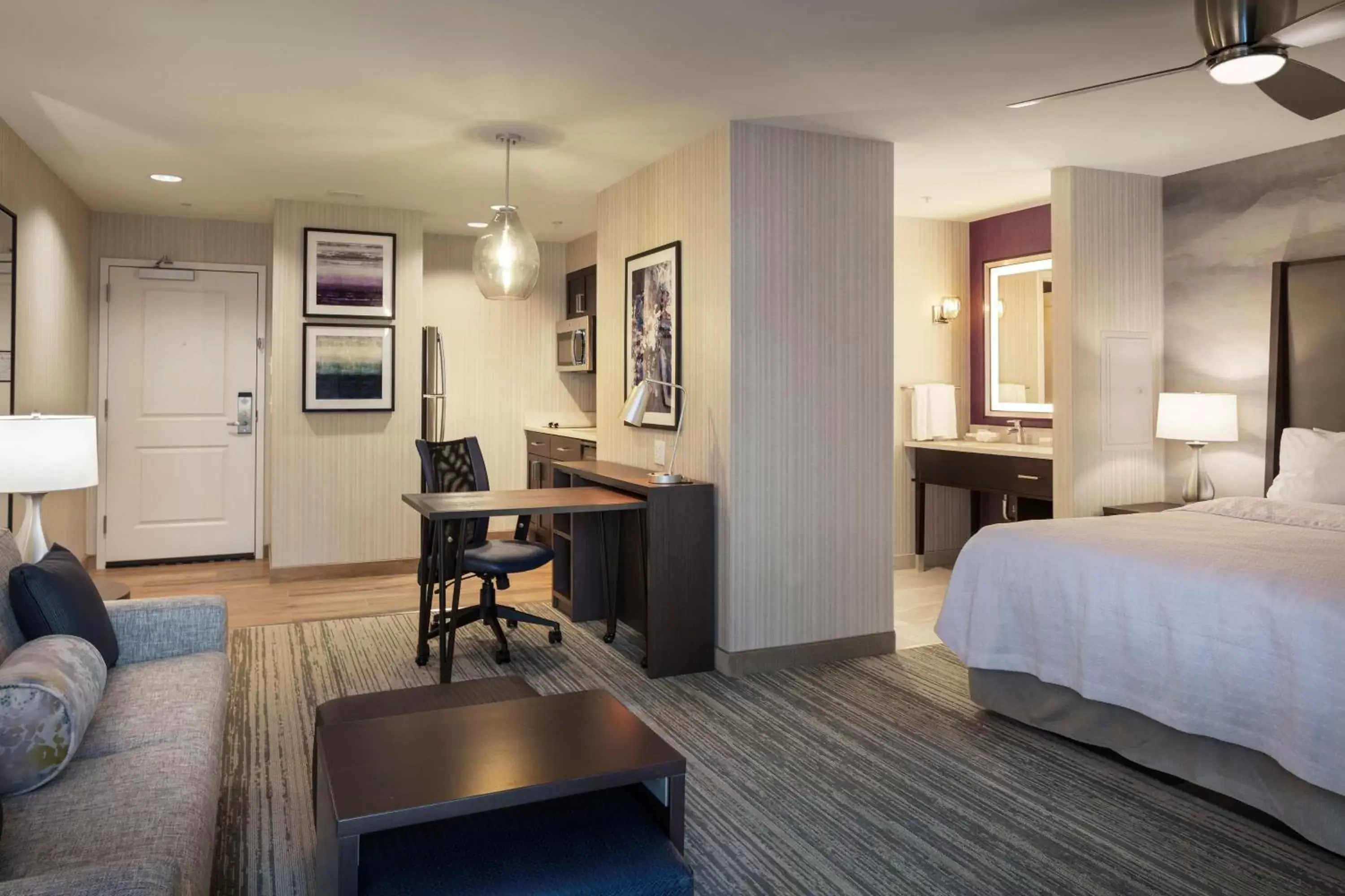 Bedroom in Homewood Suites by Hilton Needham Boston