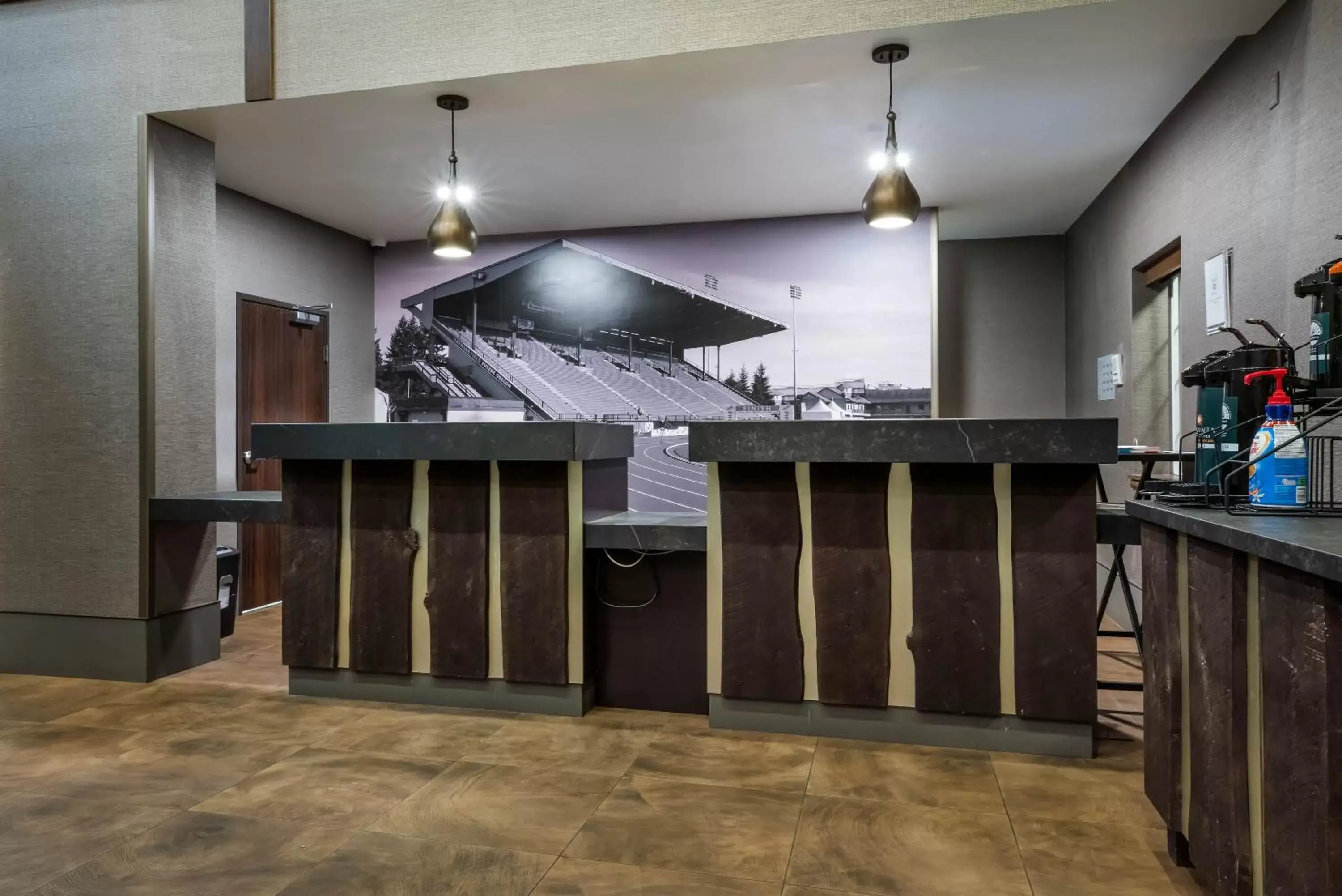 Lobby or reception in La Quinta by Wyndham Eugene Lobby or reception in La Quinta by Wyndham Eugene