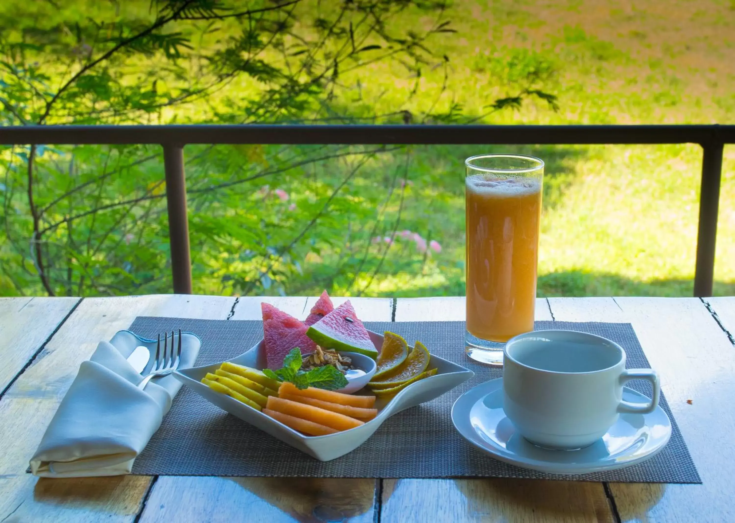 Breakfast in La Fortuna Lodge by Treebu Hotels