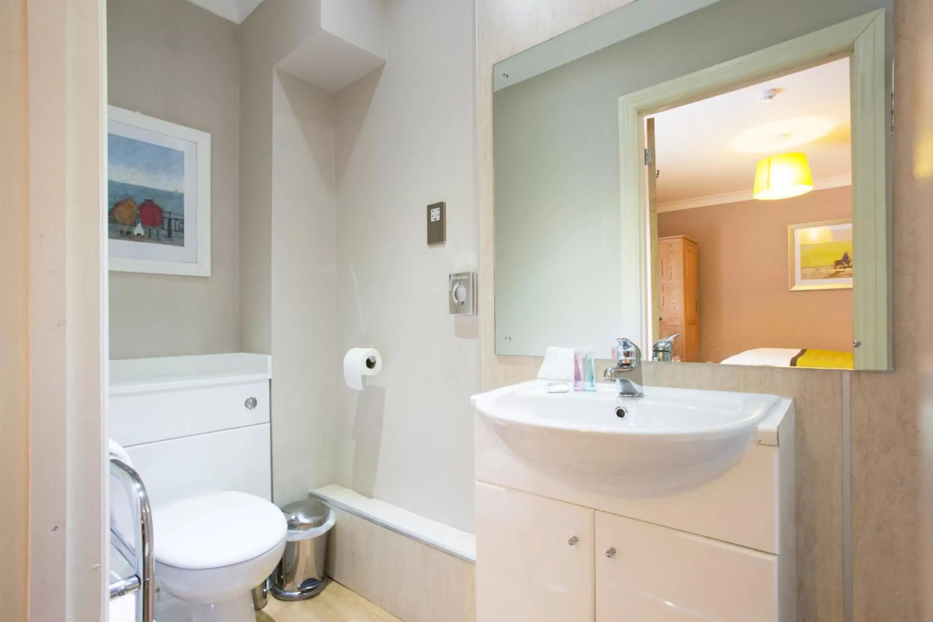 Bathroom in Breckland Lodge