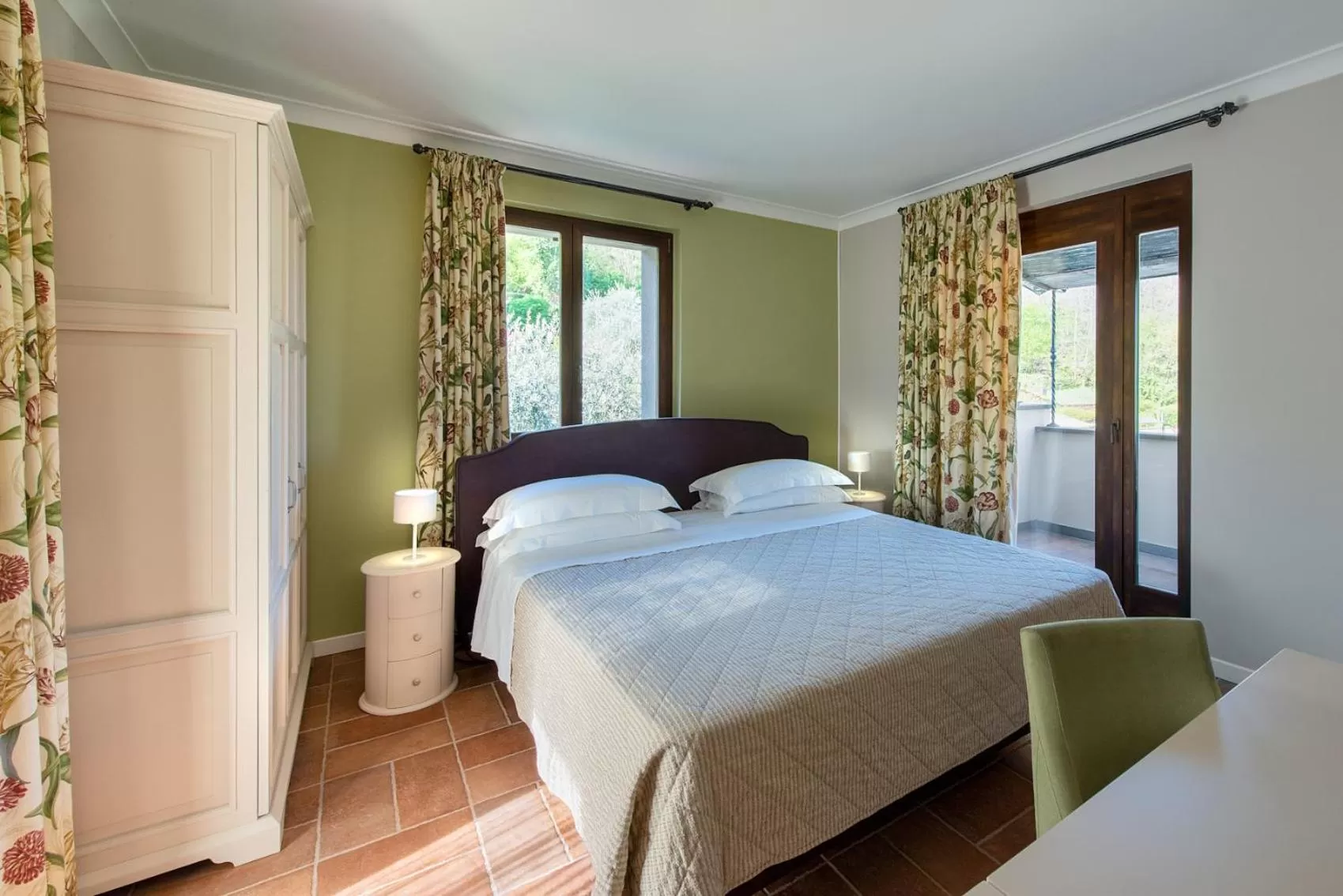 Photo of the whole room, Bed in Altarocca Wine Resort Adults Only