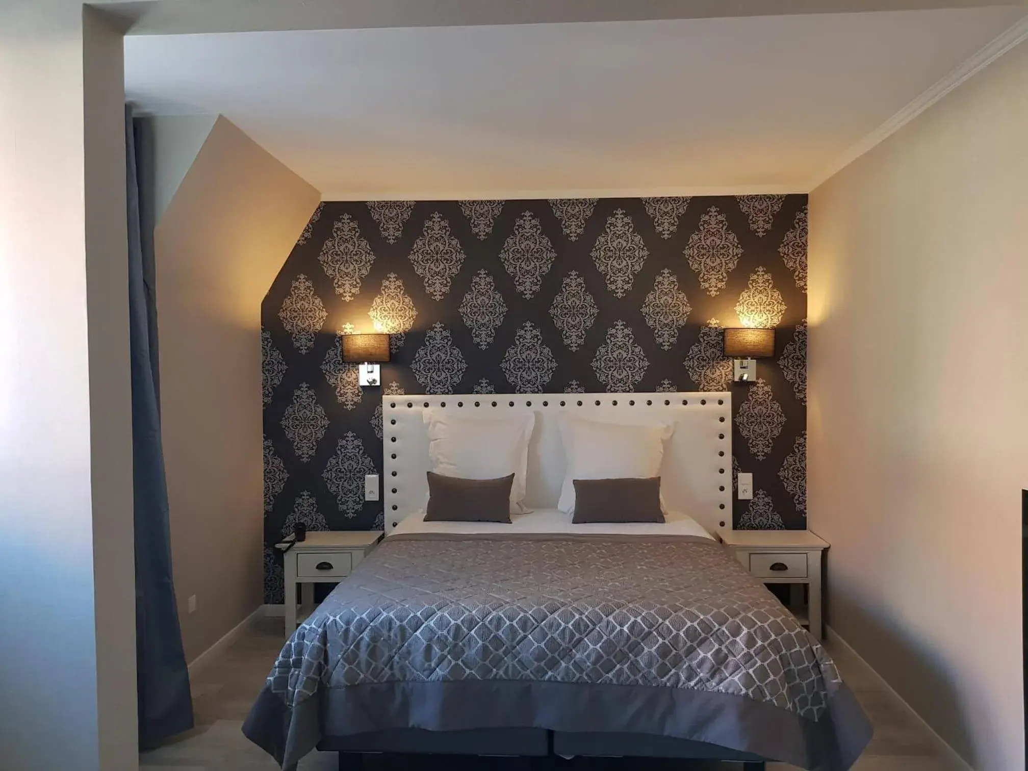 Bedroom, Bed in Le Trophée By M Hôtel Spa