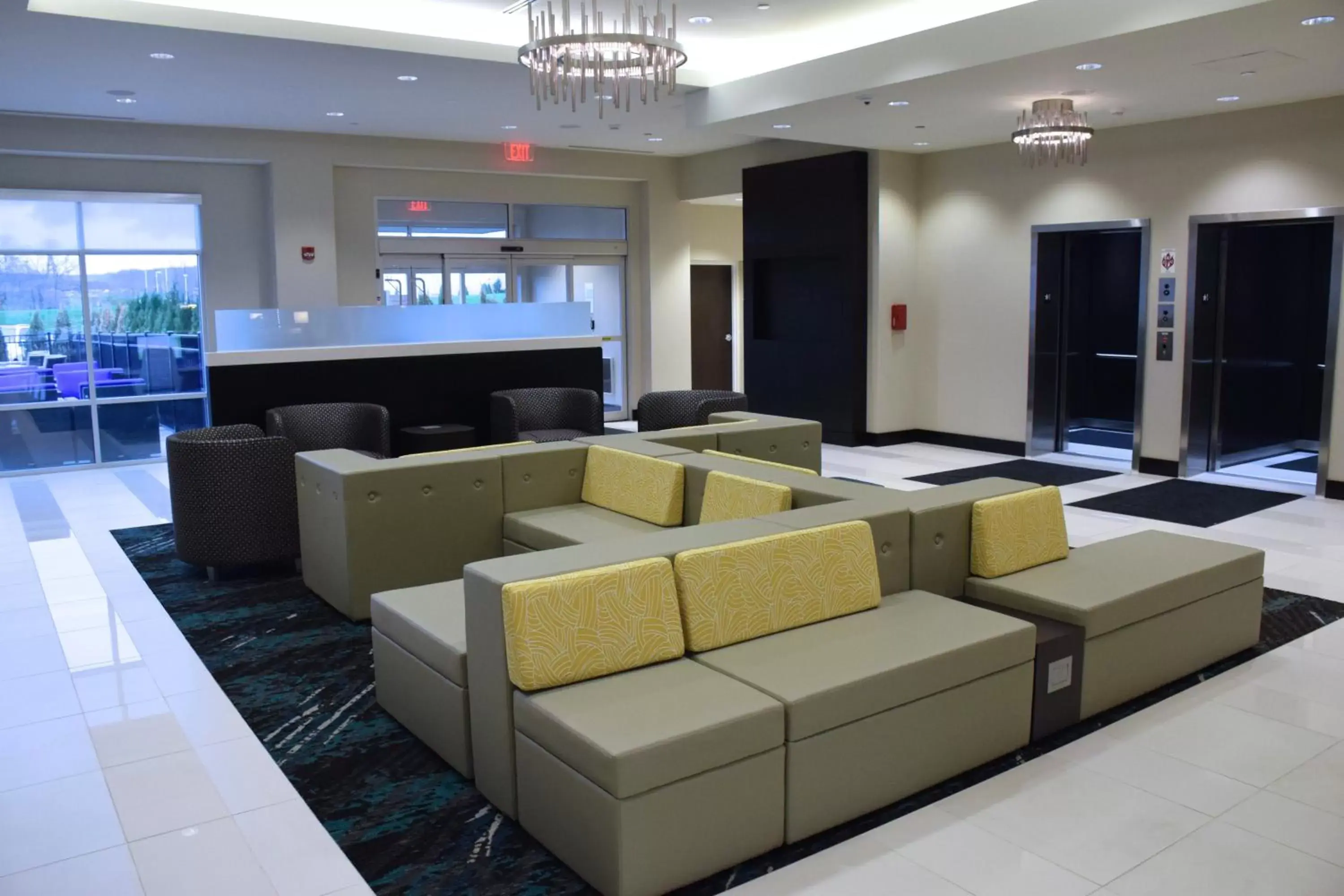 Property building in Holiday Inn Cincinnati North West Chester, an IHG Hotel