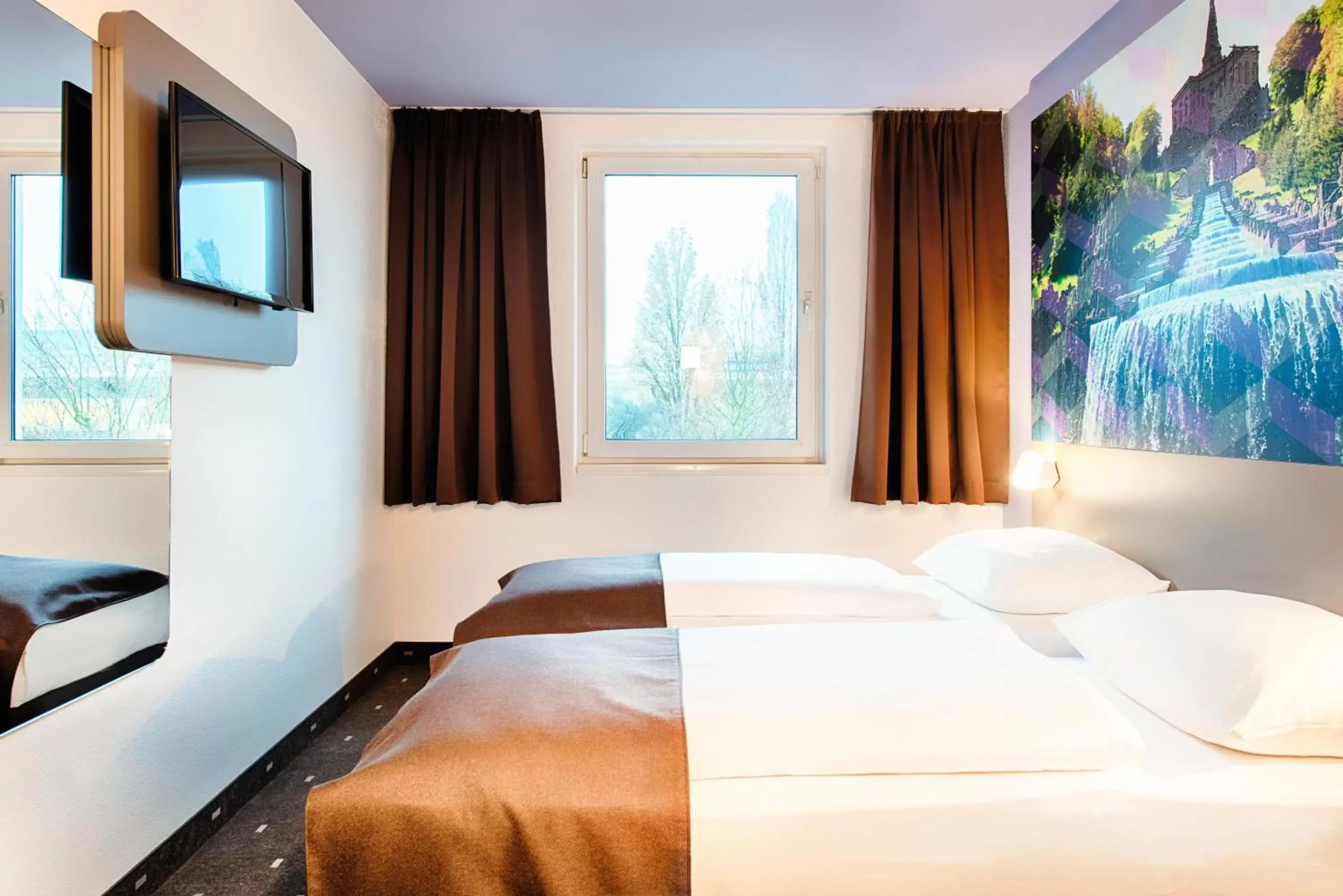 Photo of the whole room, Bed in B&B Hotel Kassel-Süd