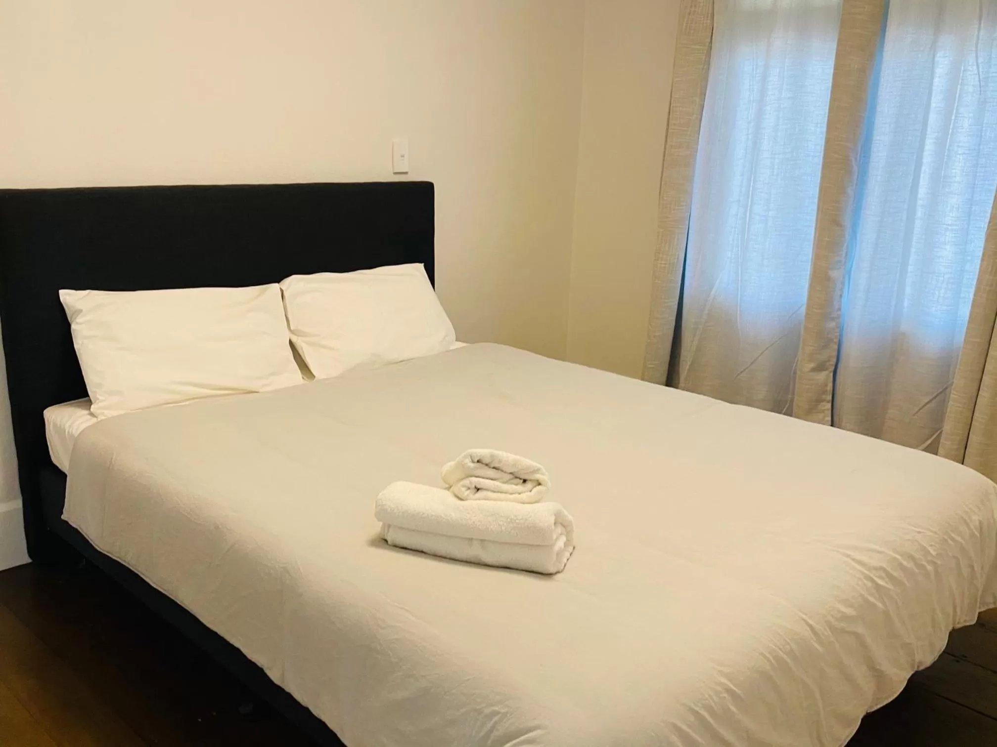 Bed in Shoreline Motel