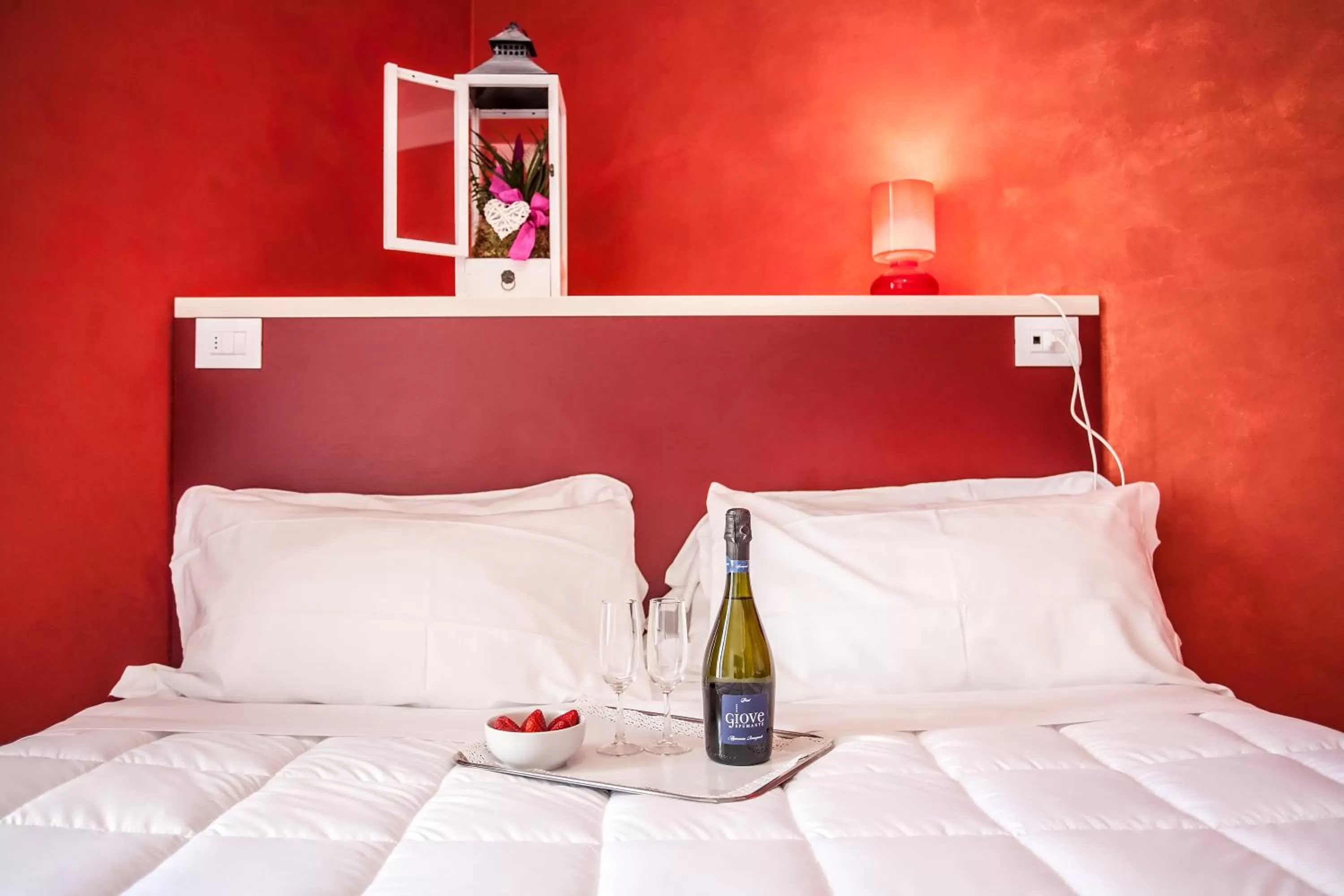 Photo of the whole room, Bed in Hotel Oceanomare