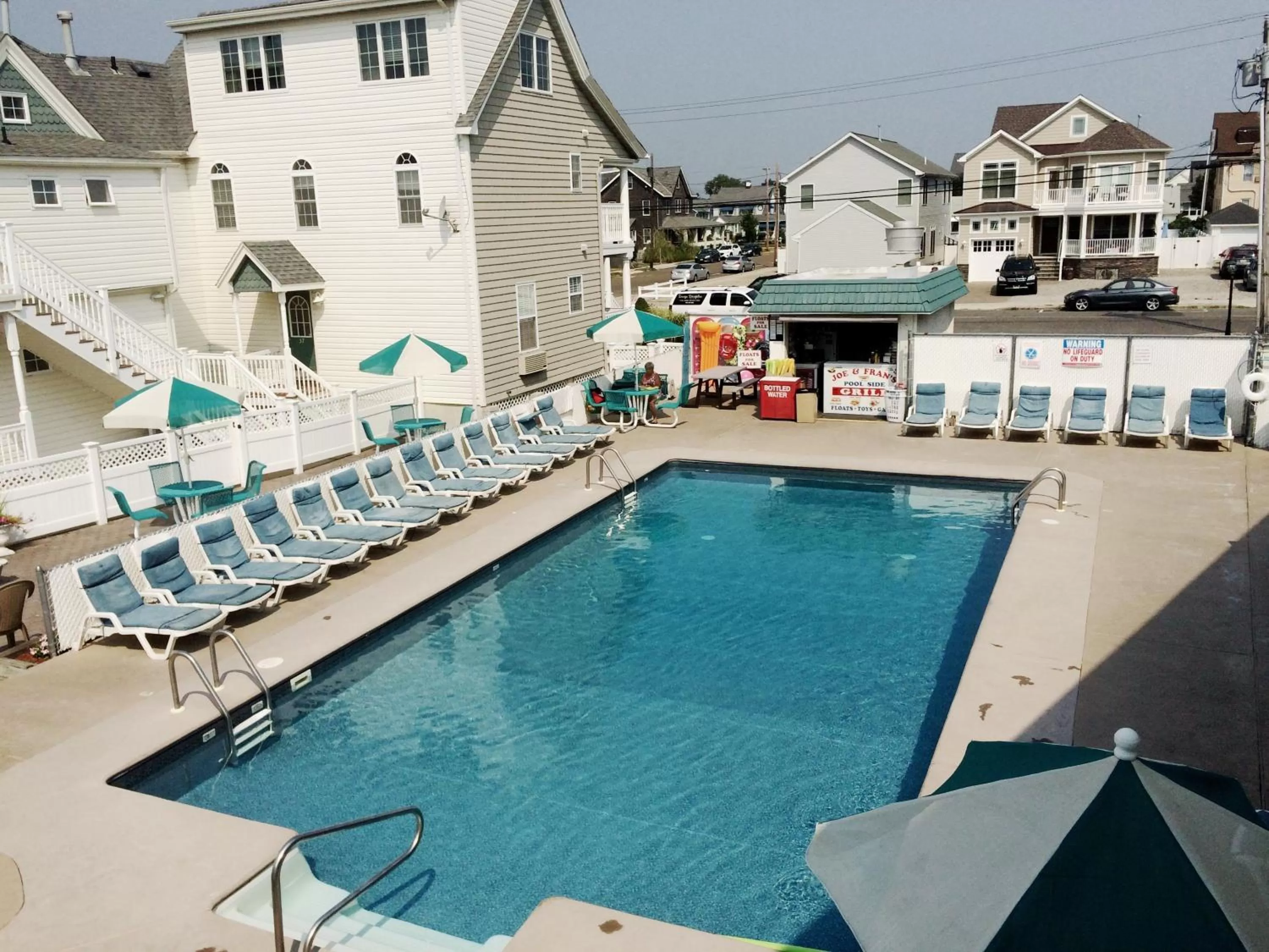 Swimming pool, Pool View in Sand Pebble Motor Lodge