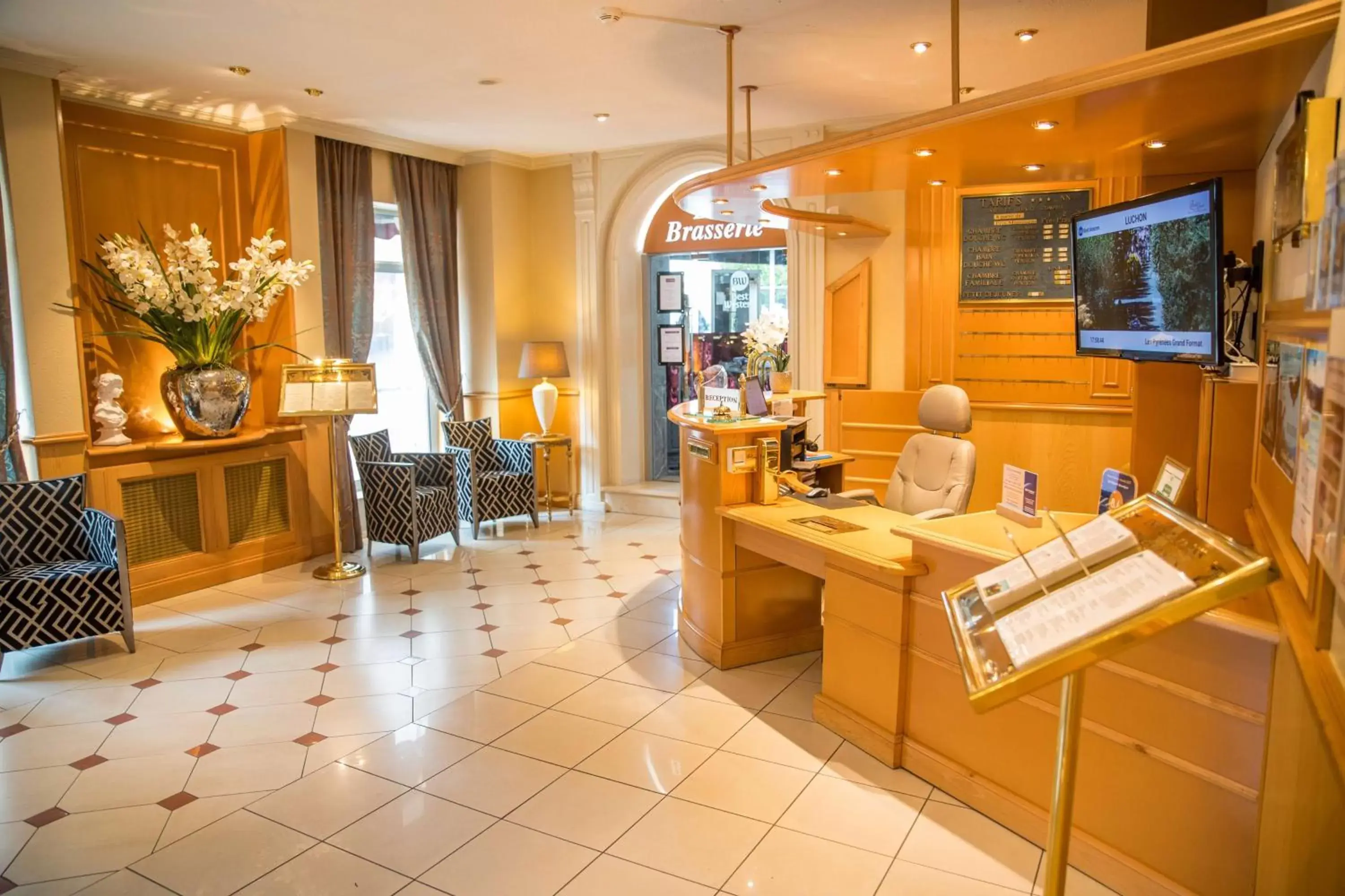 Lobby or reception in Best Western Beauséjour Lobby or reception in Best Western Beauséjour