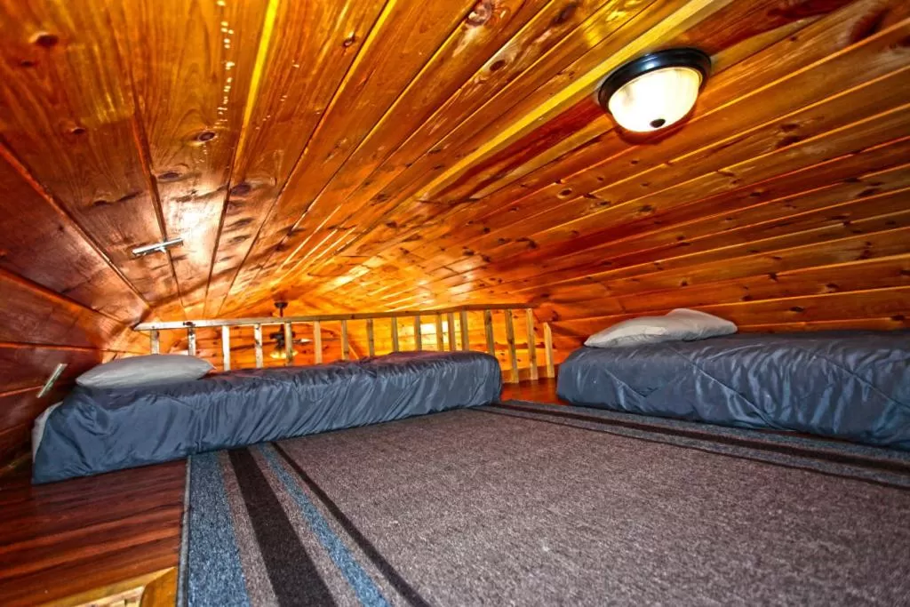 Bedroom, Seating Area in Diamonds Old West