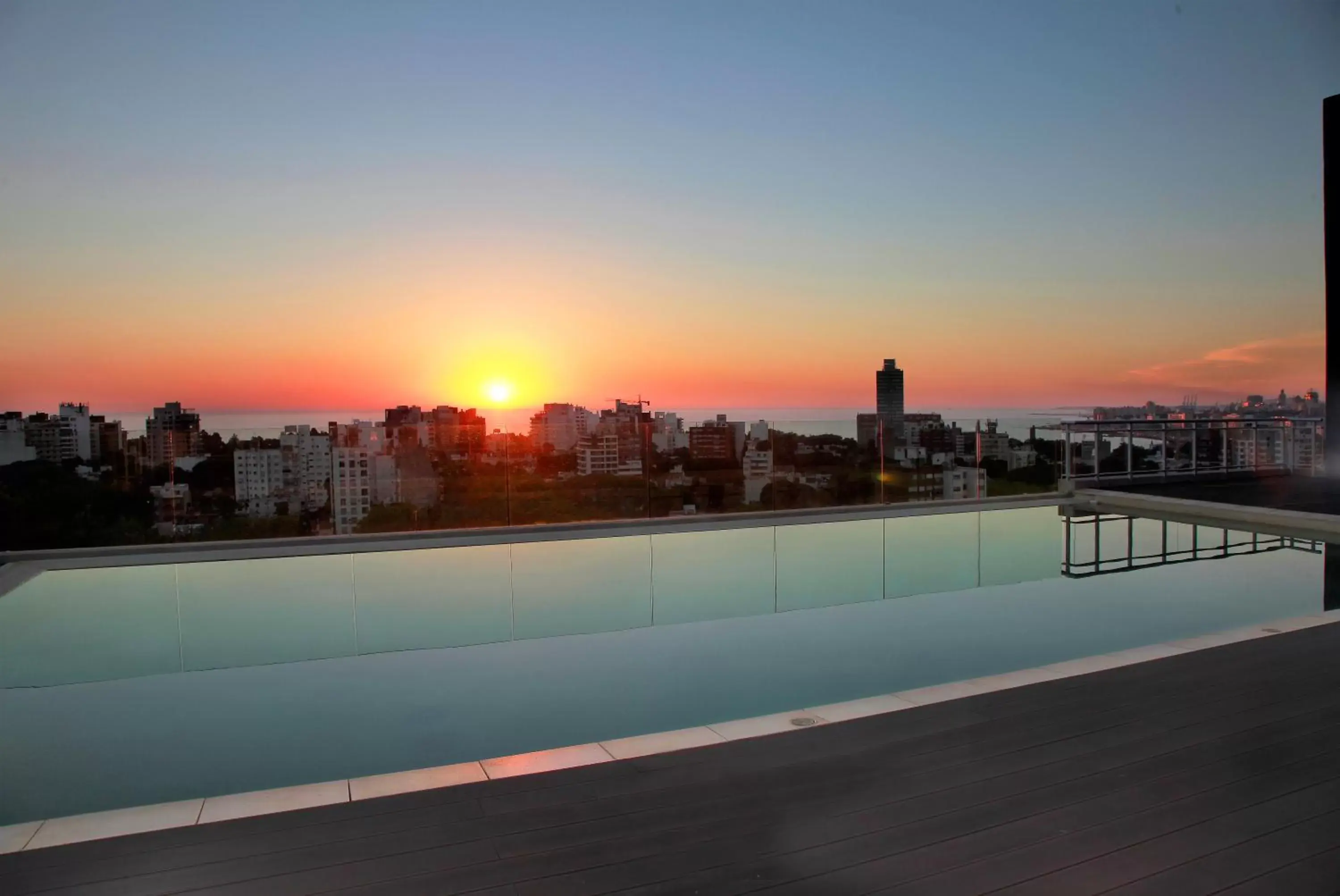 Swimming pool, Sunrise/Sunset in Dazzler by Wyndham Montevideo