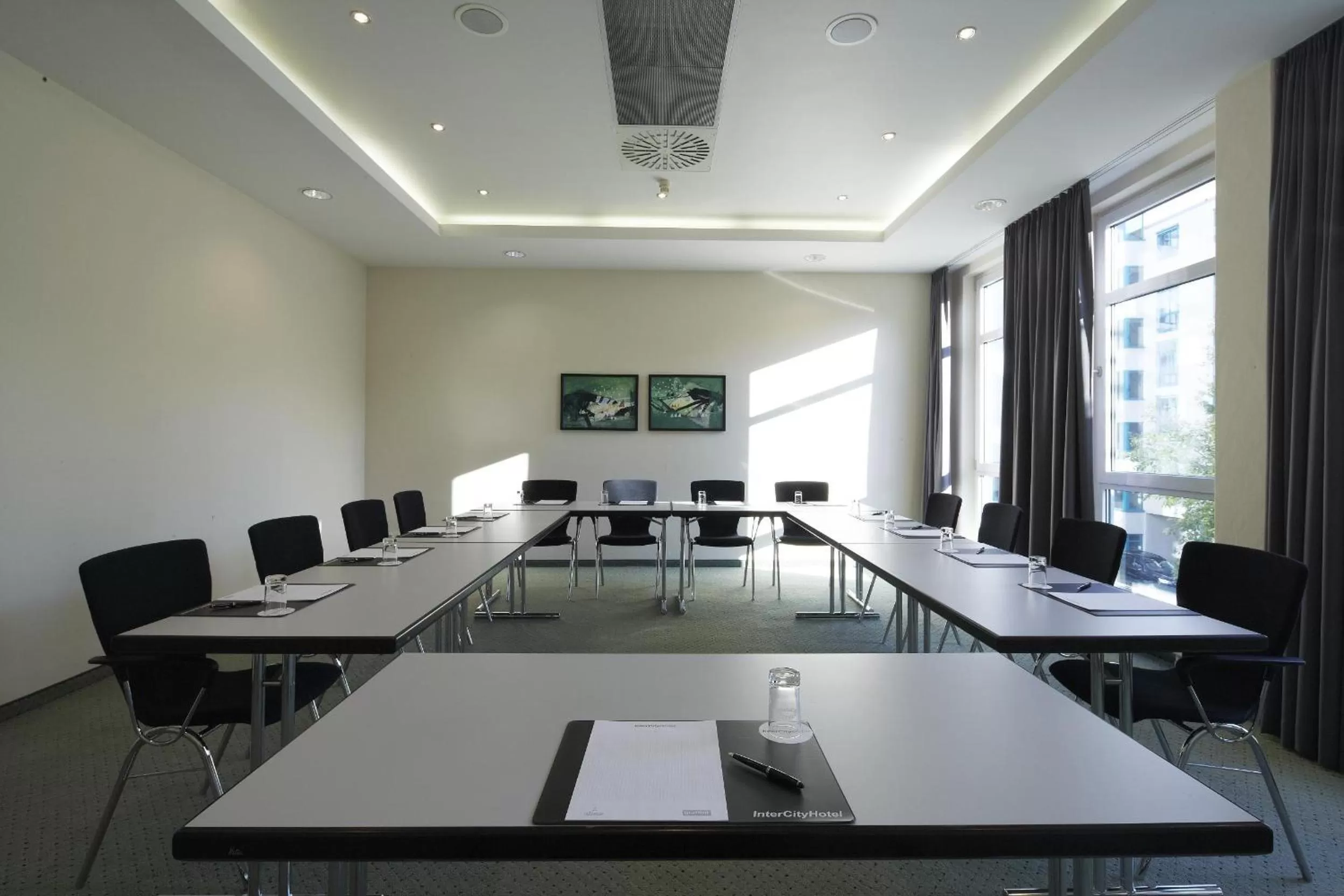 Day in IntercityHotel Kassel