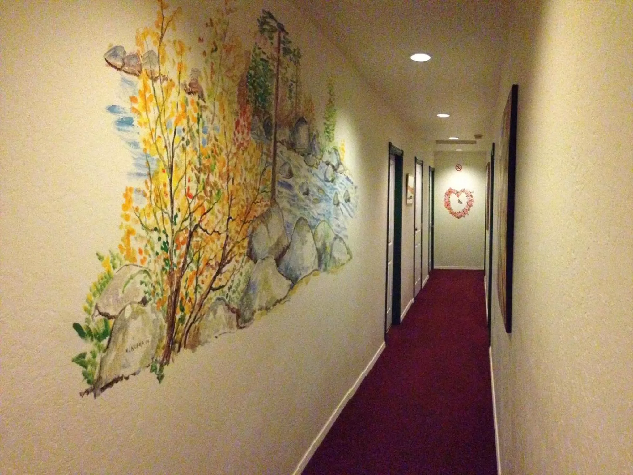 Decorative detail in Strawberry Inn