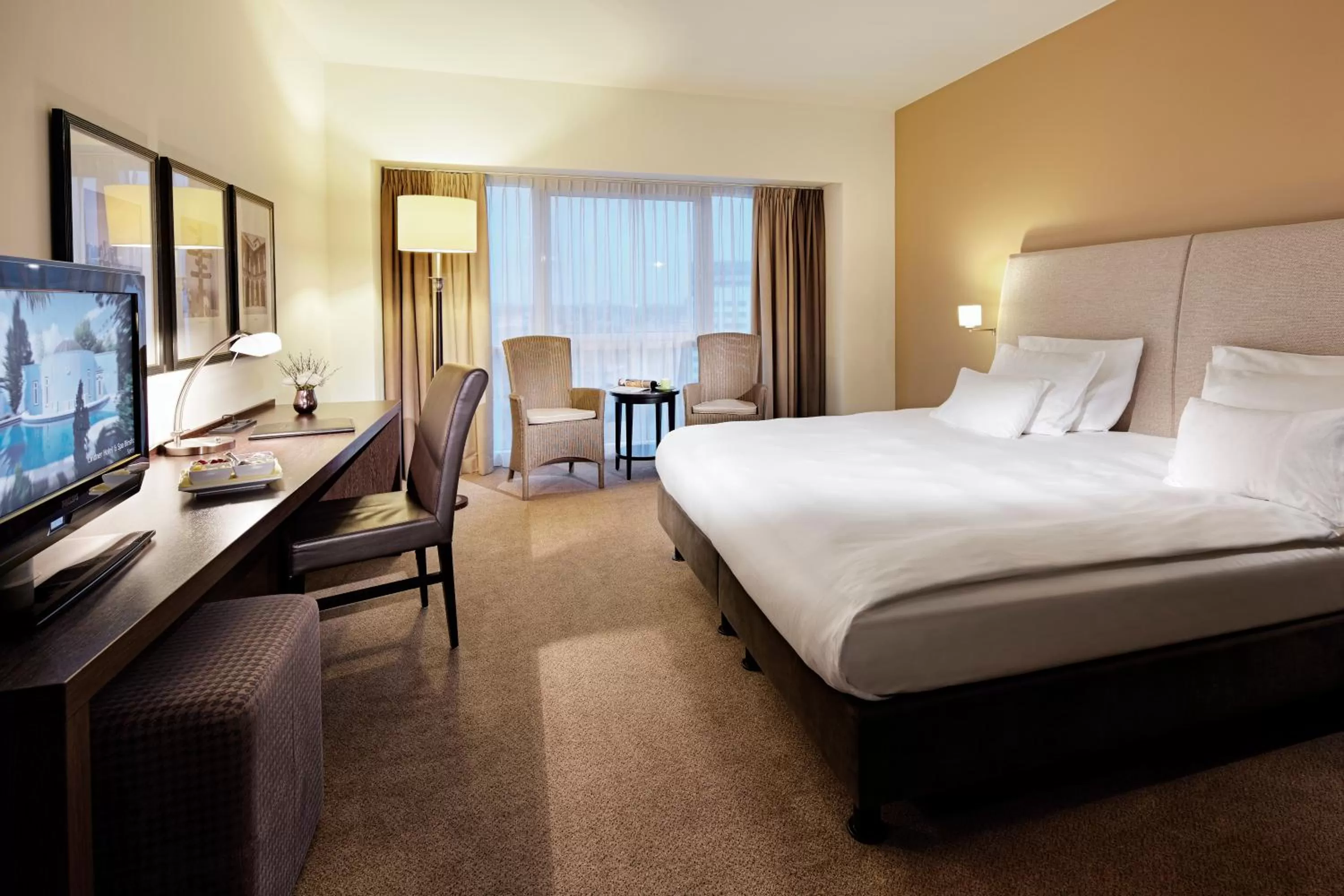 Photo of the whole room, Bed in Lindner Hotel Antwerp, part of JdV by Hyatt