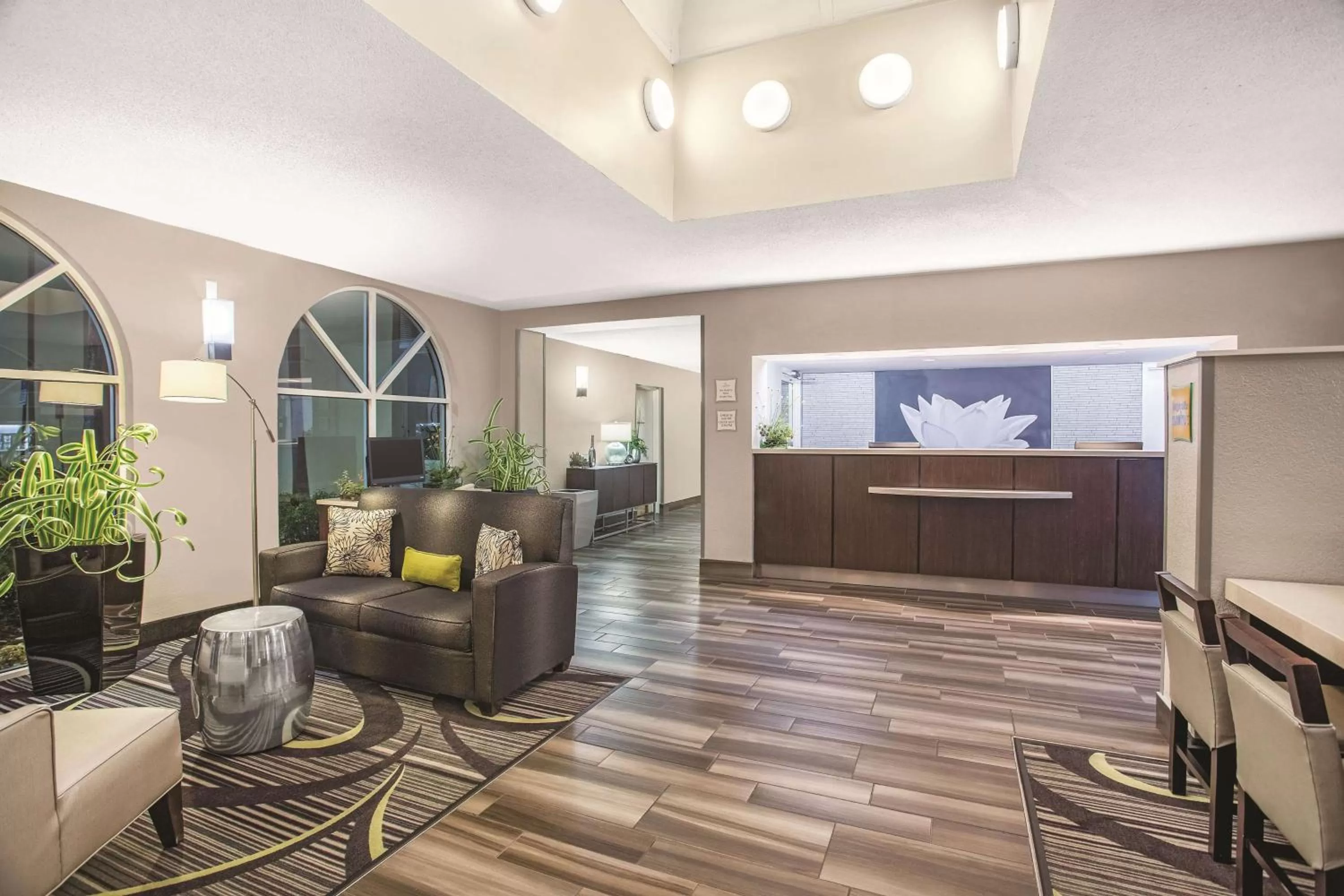 Lobby or reception in La Quinta by Wyndham Fort Lauderdale Tamarac