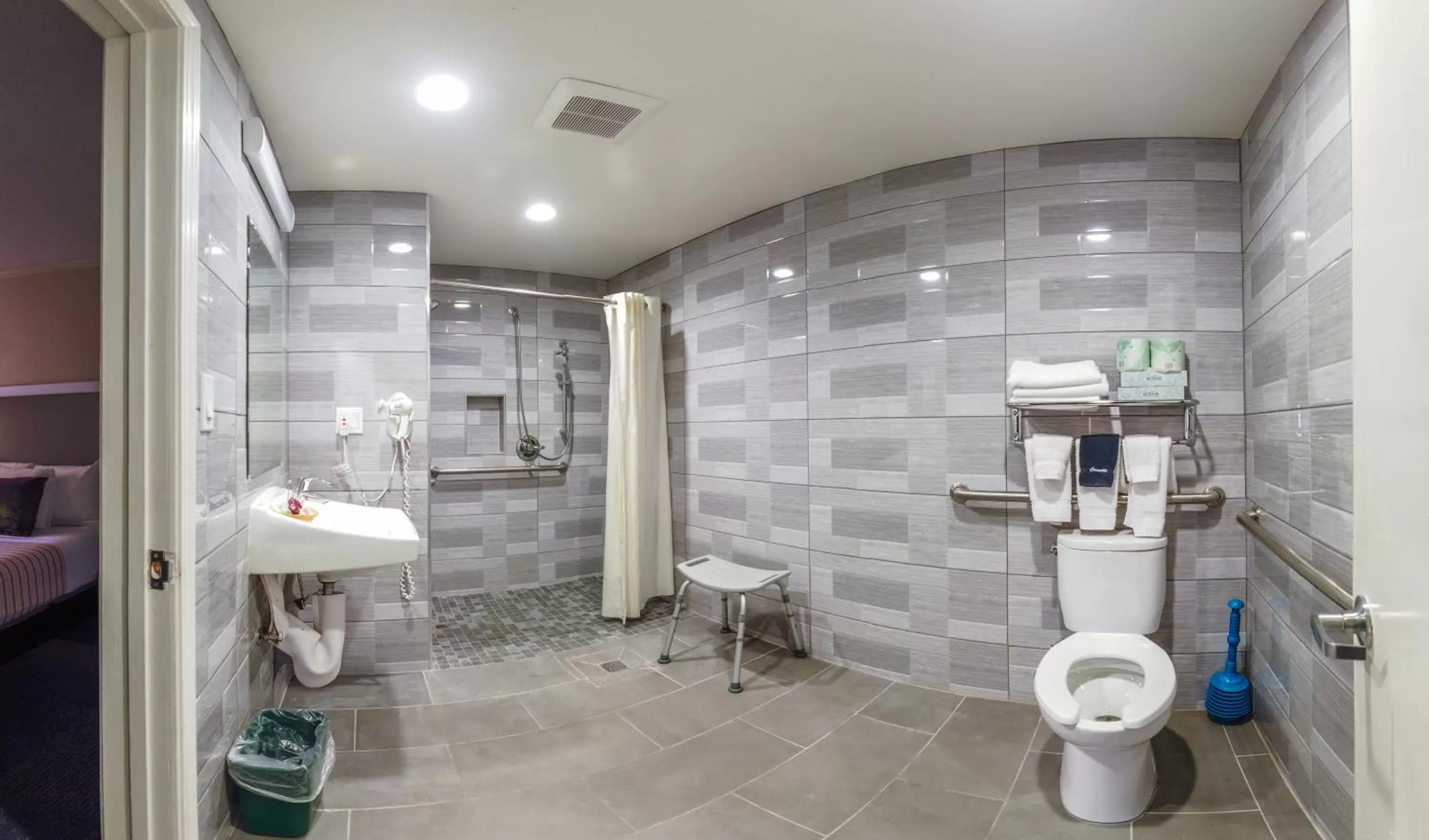 Bathroom in Inn at Golden Gate