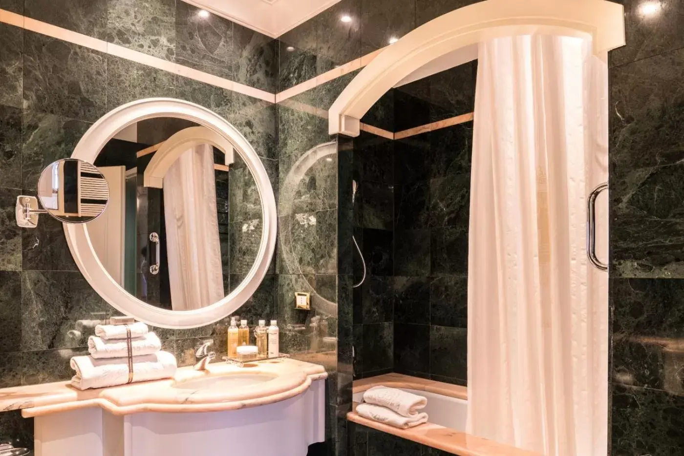 Bathroom in Abano Grand Hotel Bathroom in Abano Grand Hotel