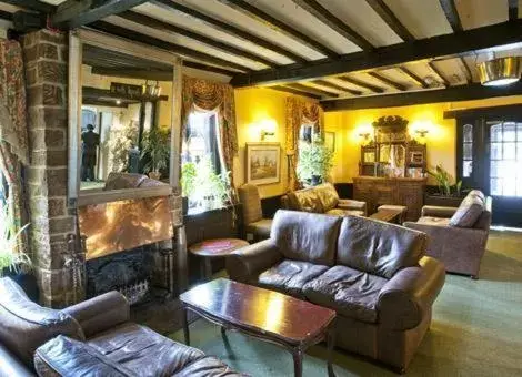 Lounge or bar, Seating Area in Roebuck by Greene King Inns