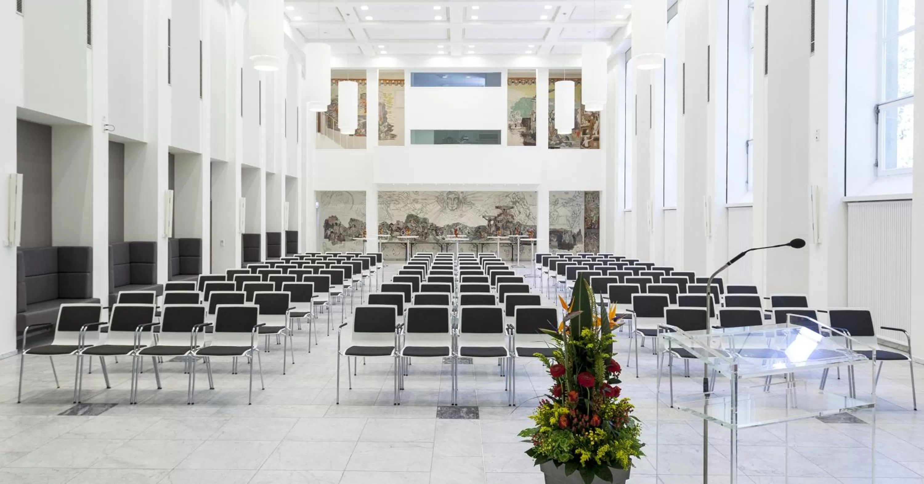 Business facilities in Kardinal Schulte Haus