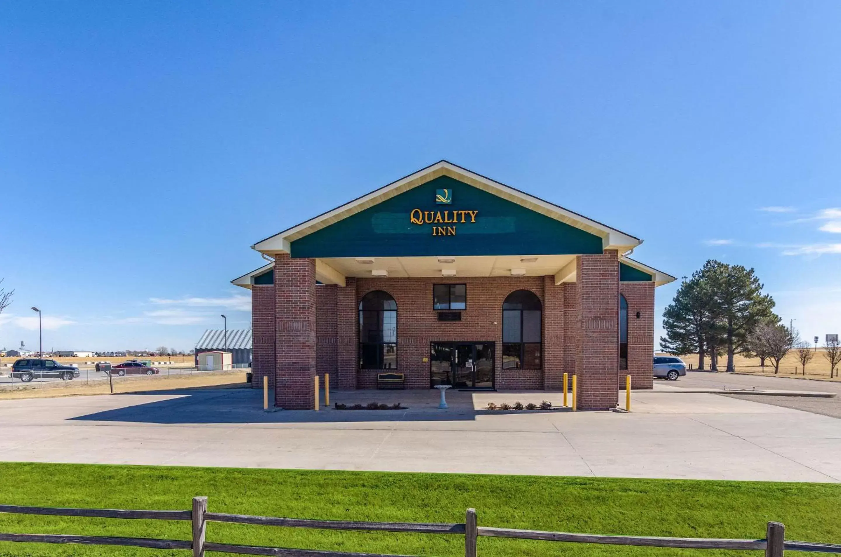 Property Building in Quality Inn Goodland, KS near Northwest Kansas Technical College