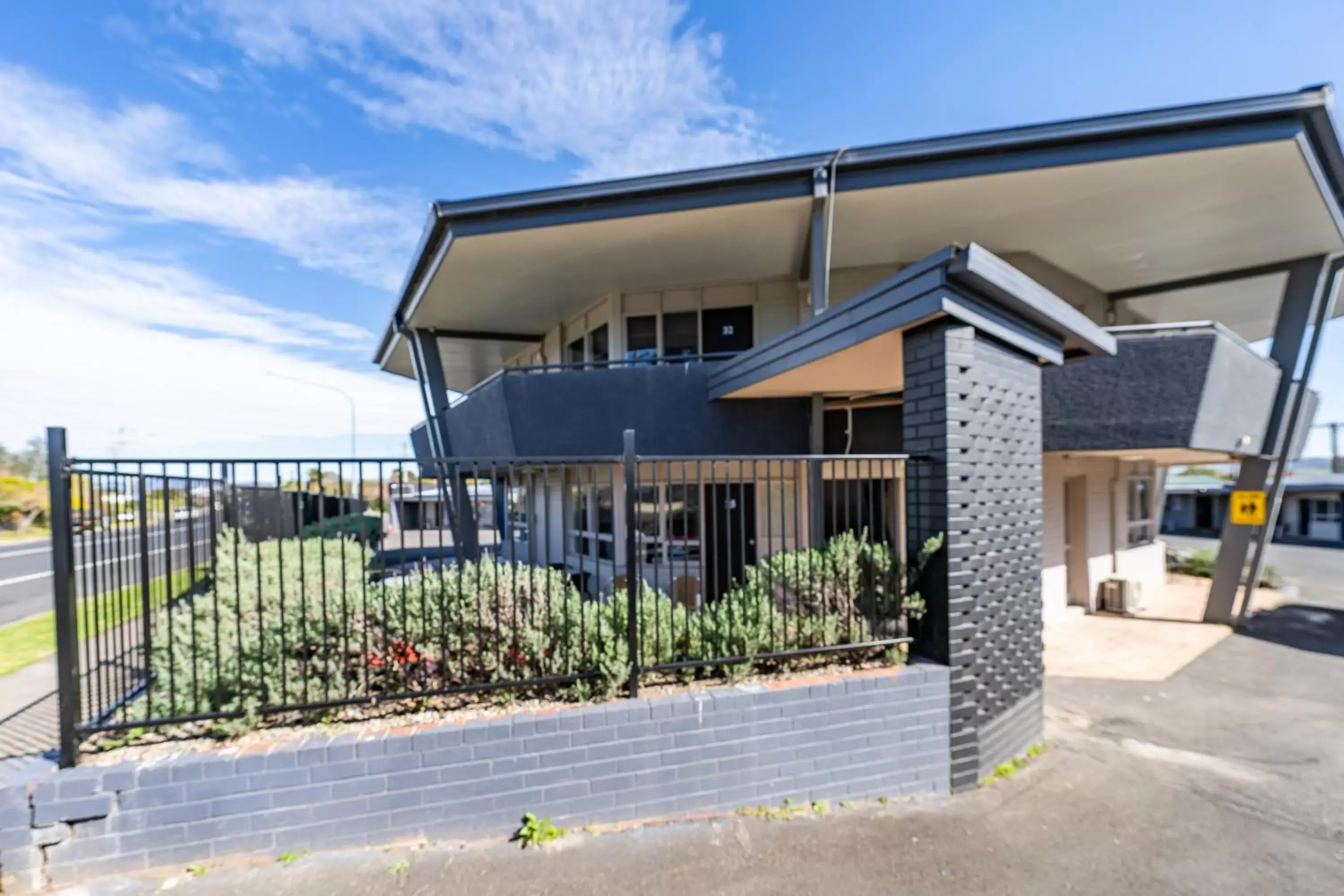 Facade/entrance, Property Building in Bega Motel