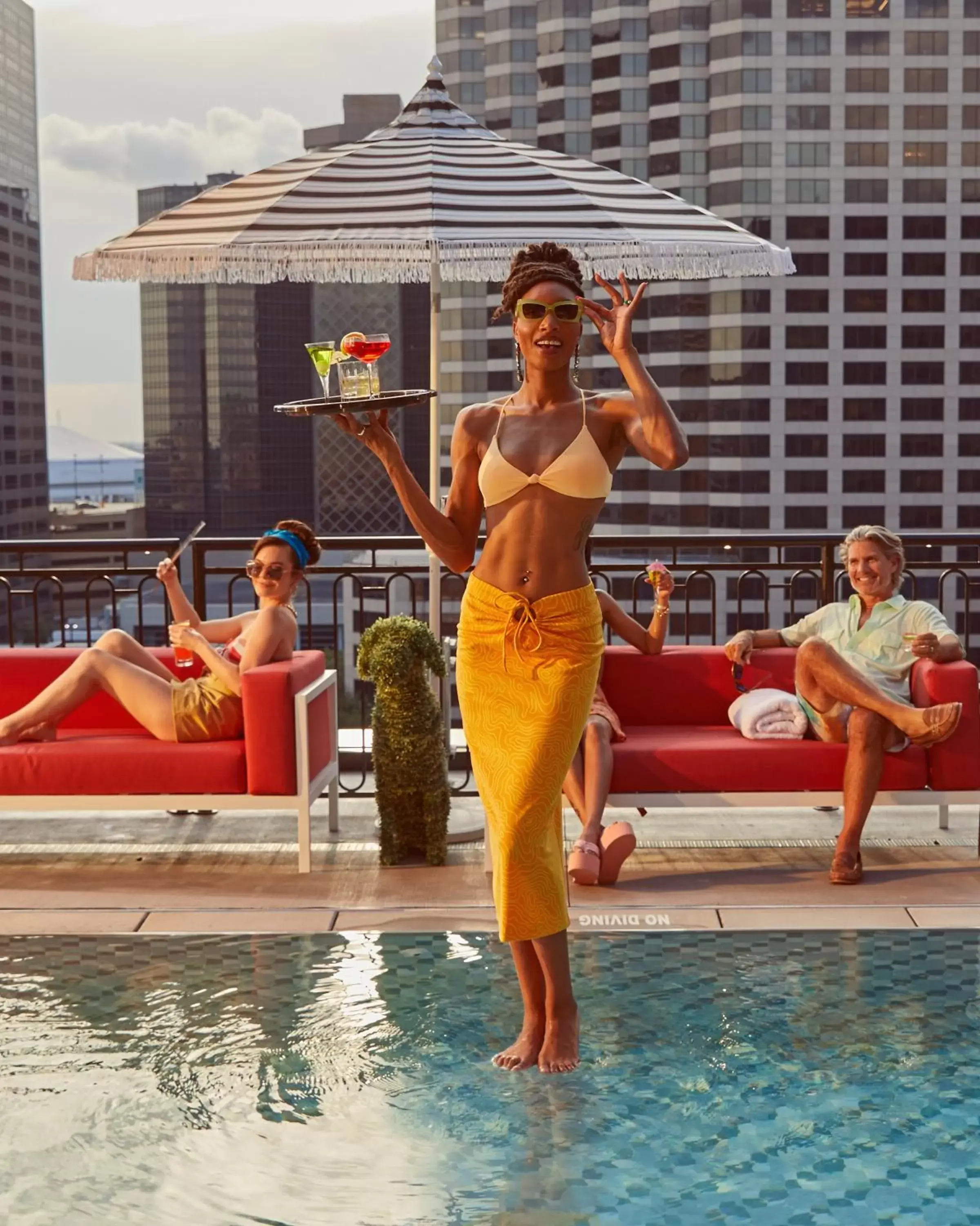 Swimming Pool in Virgin Hotels New Orleans