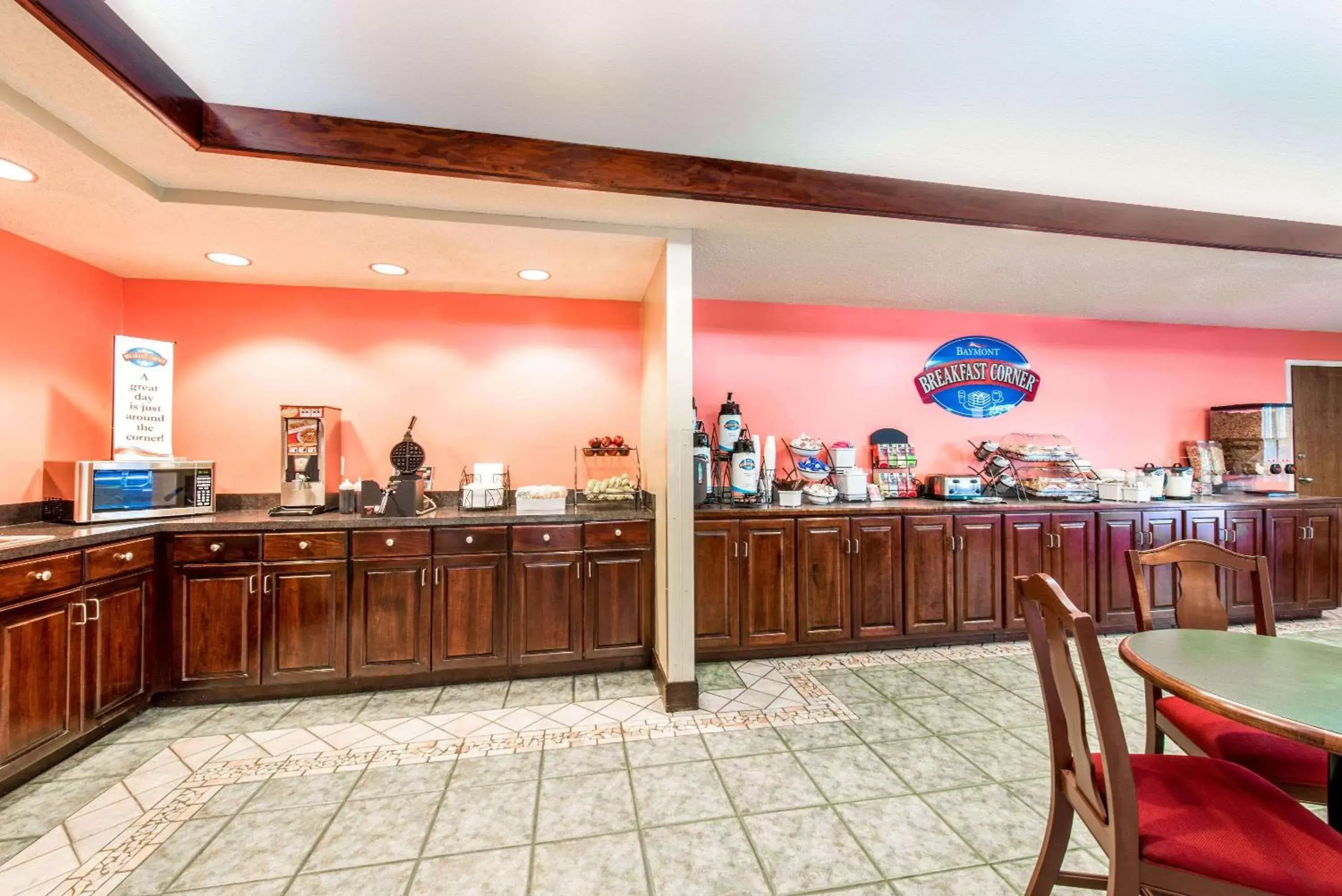 Restaurant/places to eat in Baymont by Wyndham McDonough Restaurant/places to eat in Baymont by Wyndham McDonough