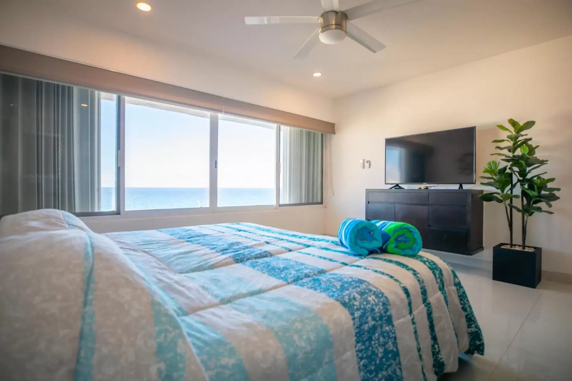 Bedroom, Bed in Beachfront Penthouses by LivIN Cancun